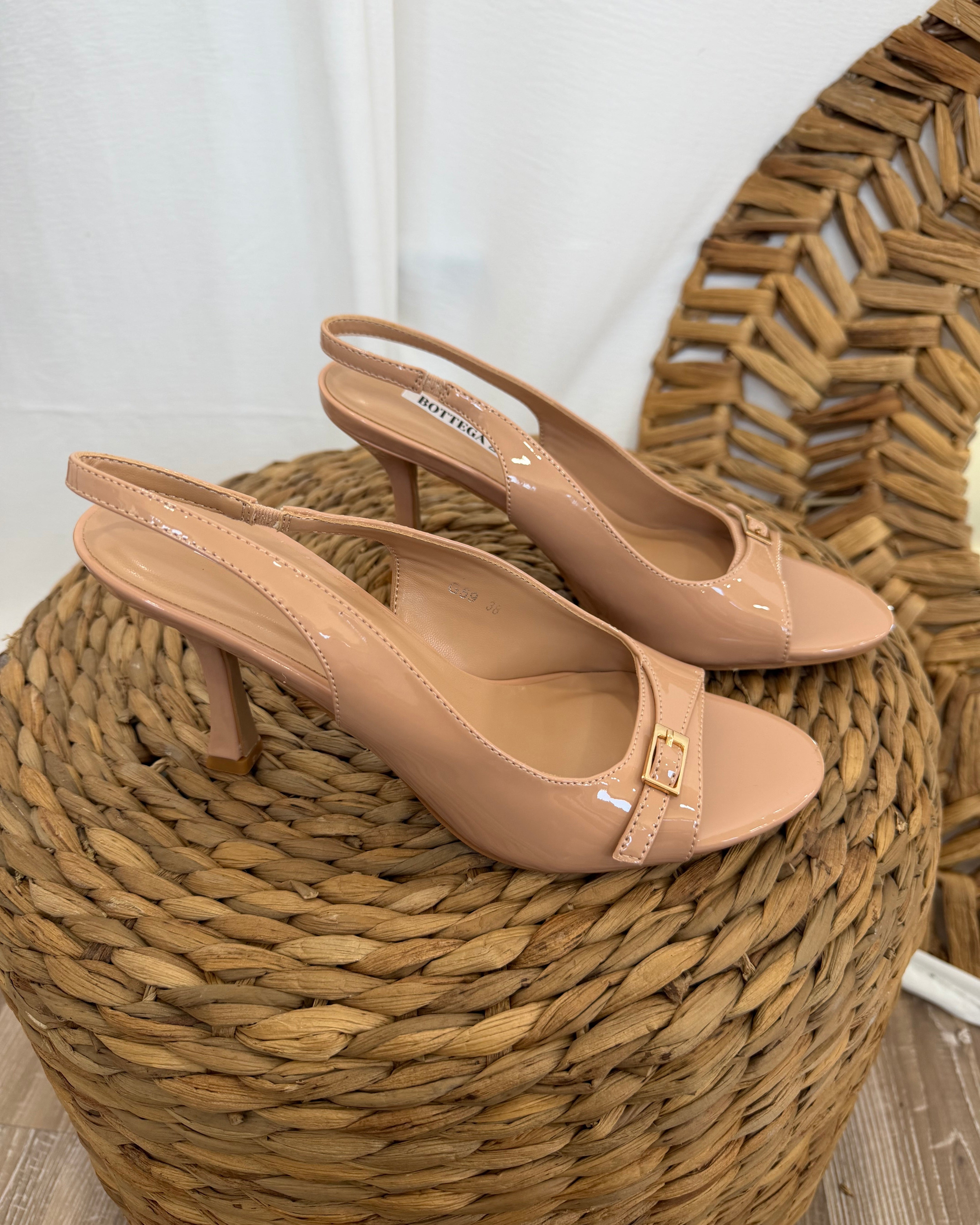 SLINGBACK LUCIDA CON FIBBIA DORATA COL.NUDE