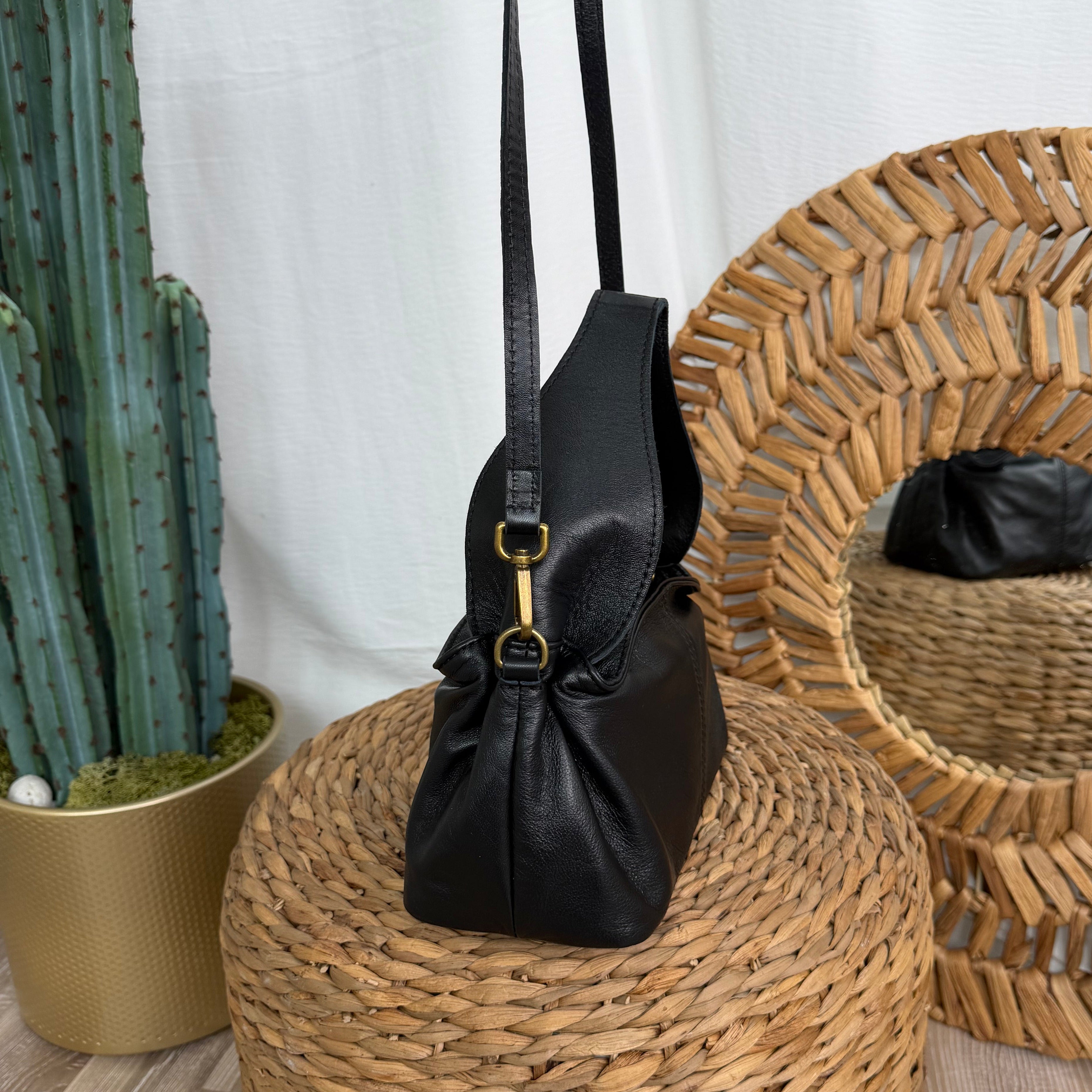 BORSA IN VERA PELLE COL. NERO