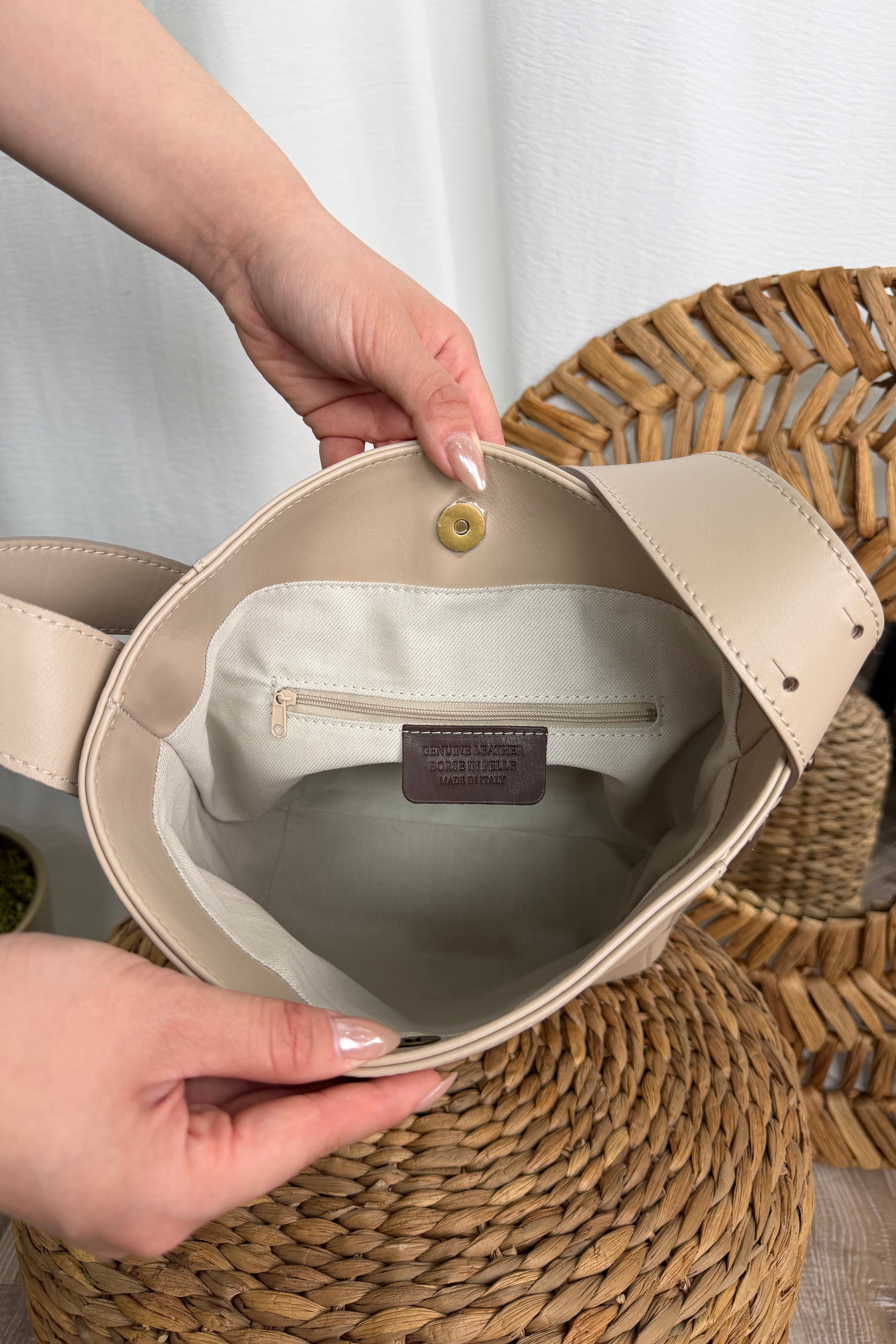 BORSA IN VERA PELLE COL. GESSO