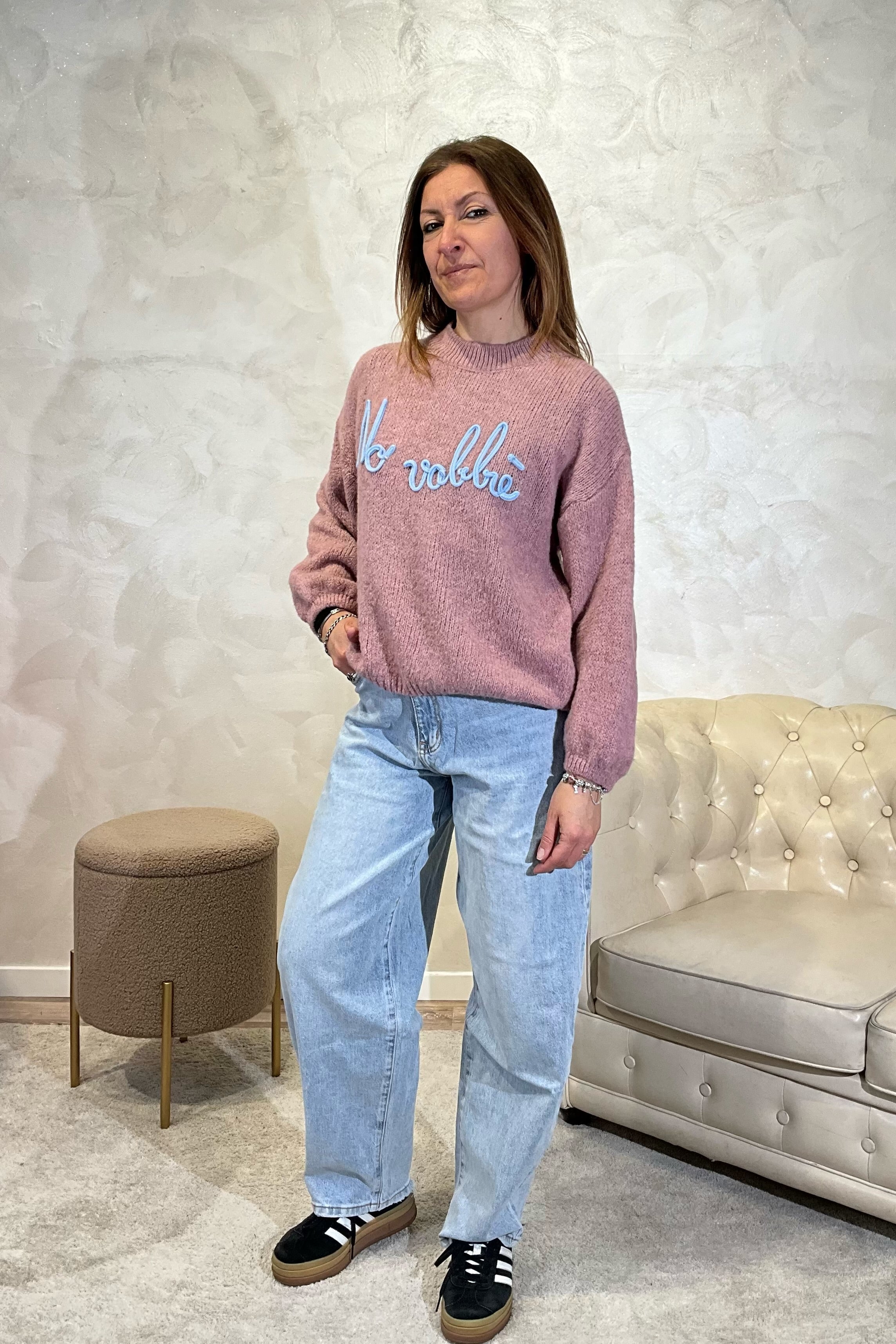 MAGLIONE CON RICAMO NO VABBE' COL.CIPRIA