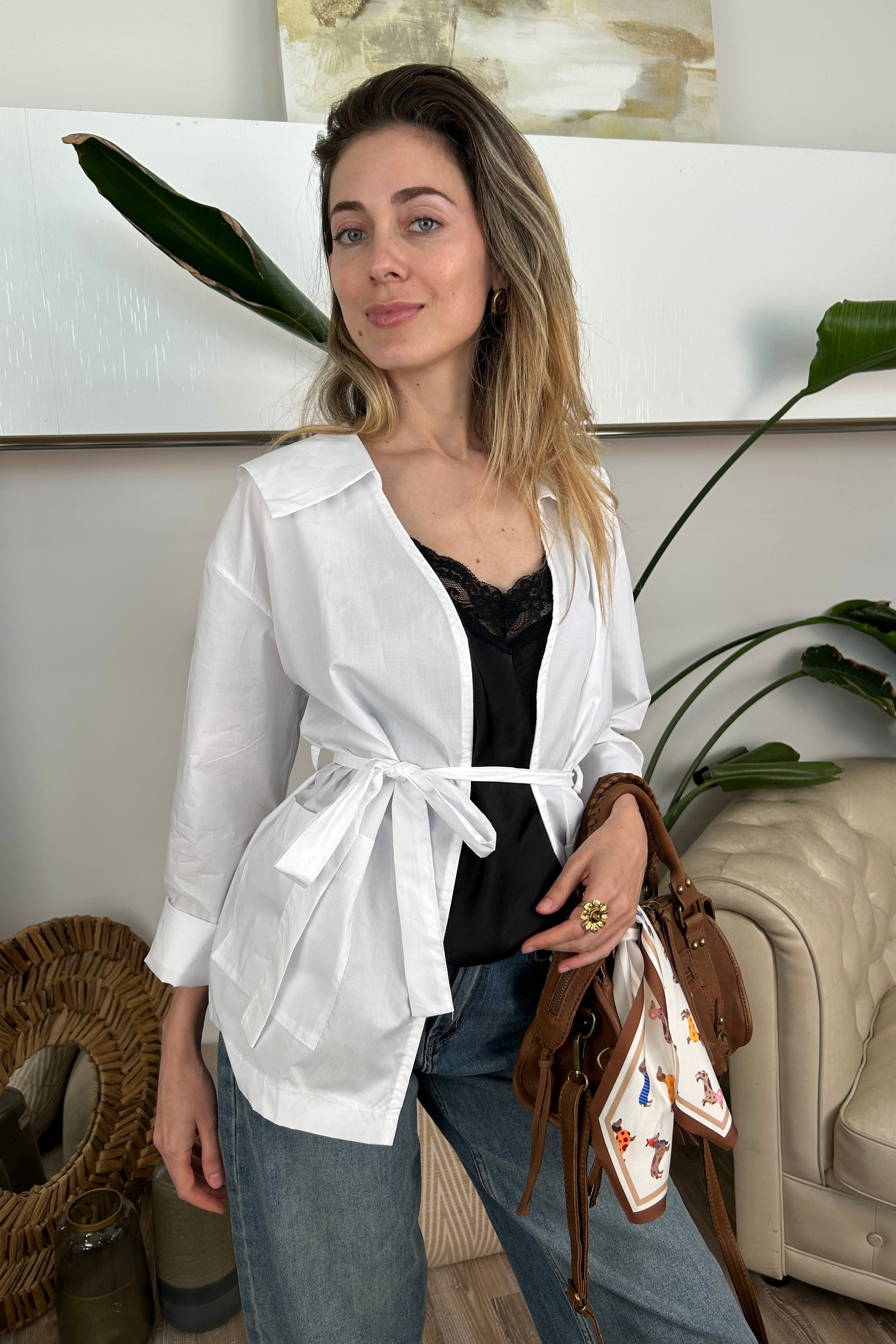 CAMICIA SPOLVERINO IN COTONE CON CINTURA COL. BIANCO