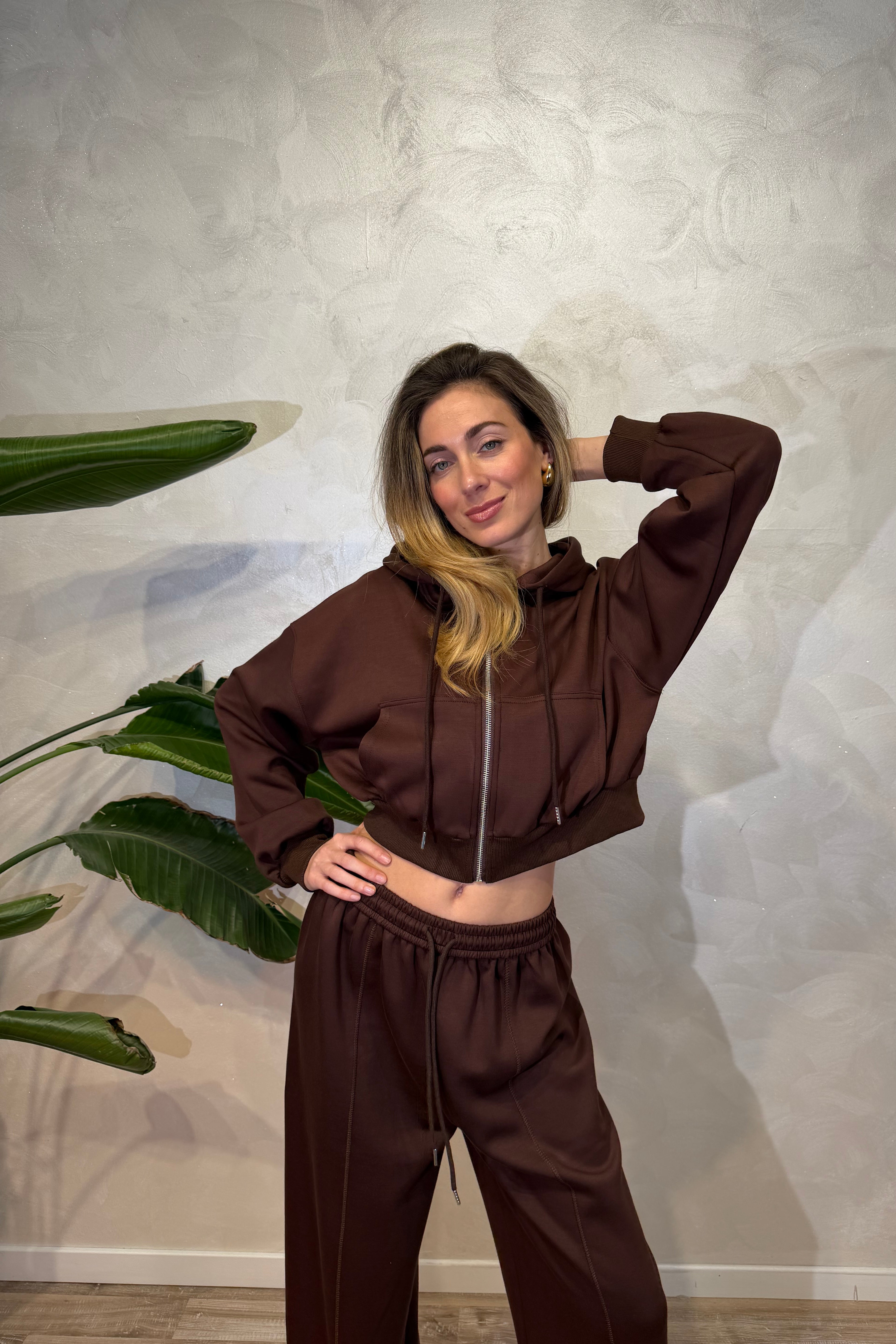 COMPLETO FELPA CON CAPPUCCIO E PANTALONI COL. MOKA INTENSO