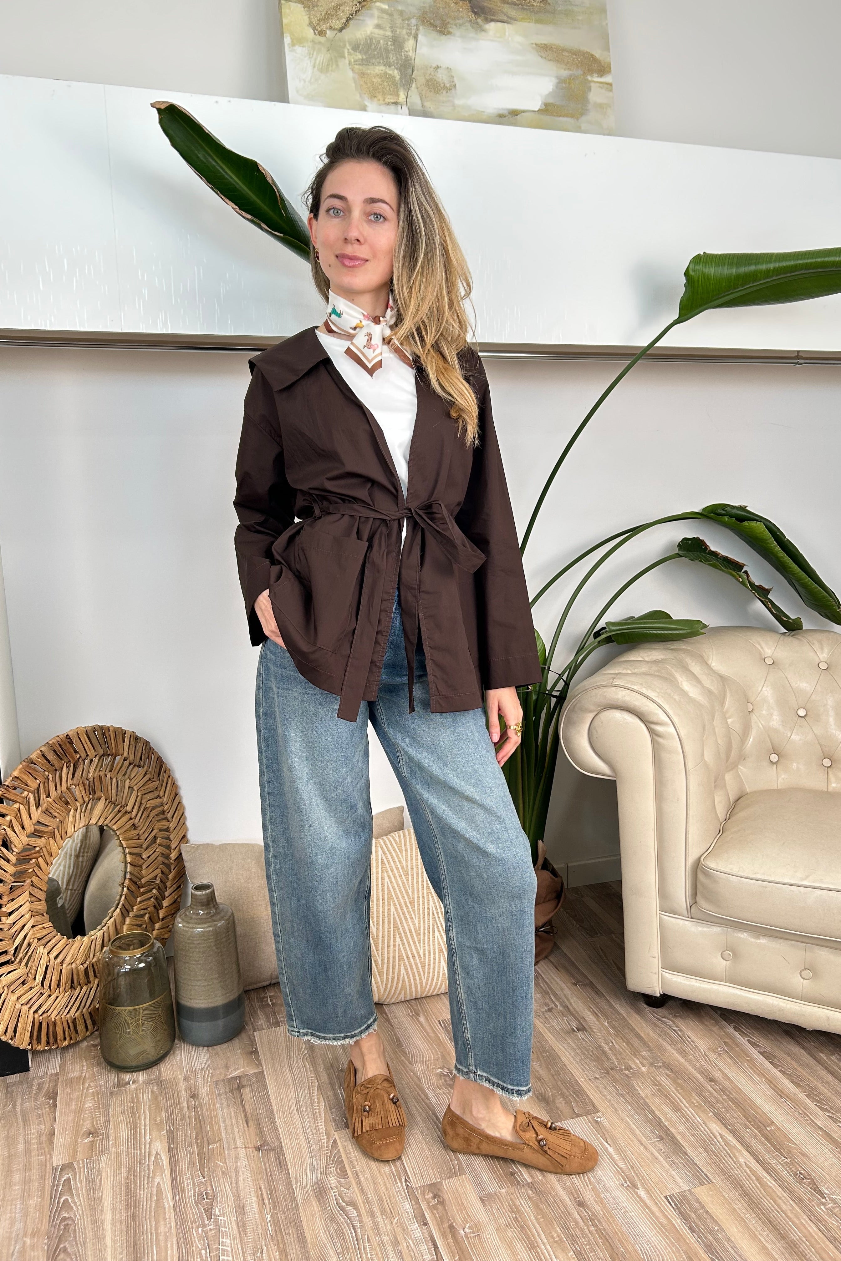CAMICIA SPOLVERINO IN COTONE CON CINTURA COL. BLACK COFFEE