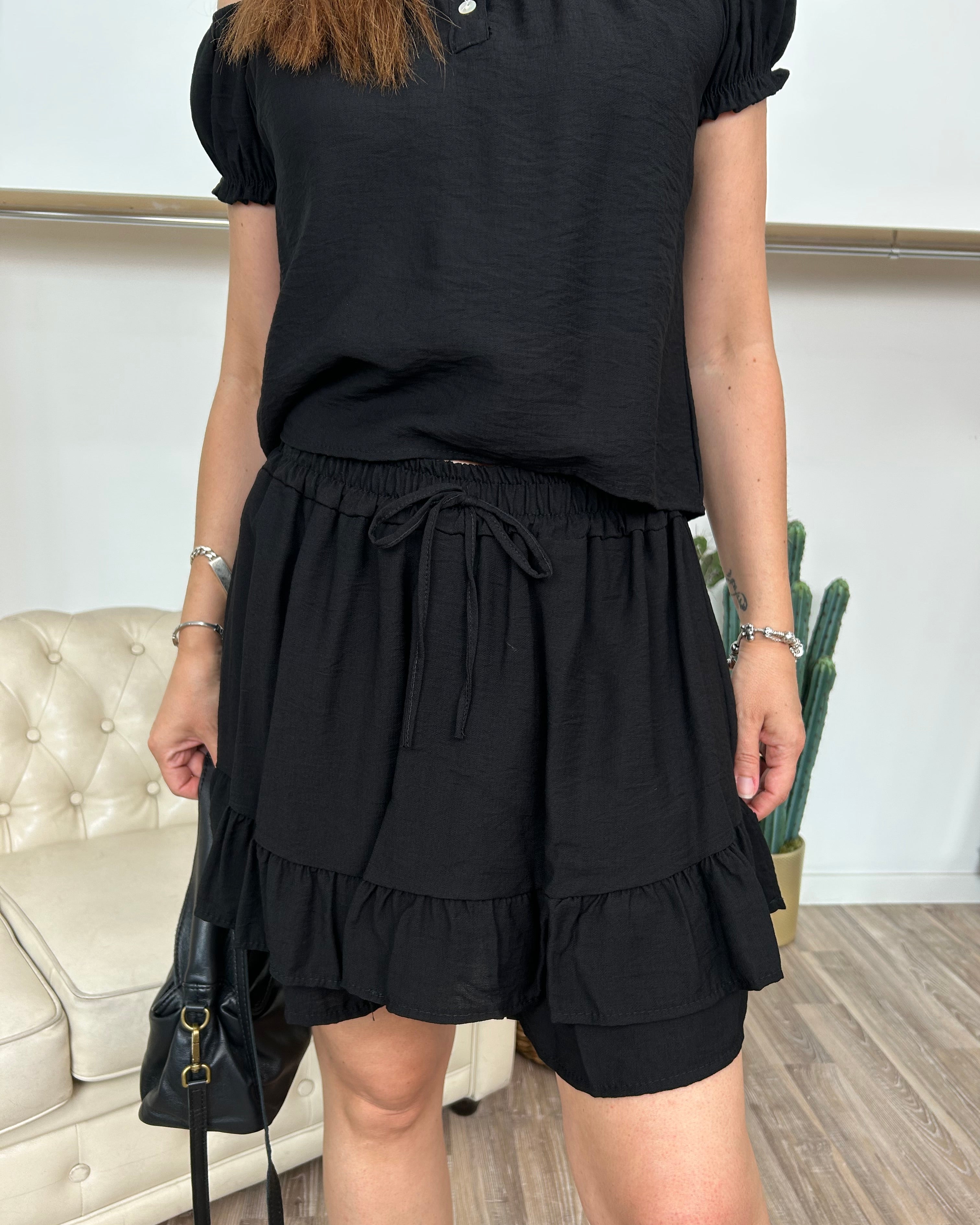 COMPLETO CON TOP OFF-SHOULDERS E GONNA PANTA COORDINATA COL. NERO
