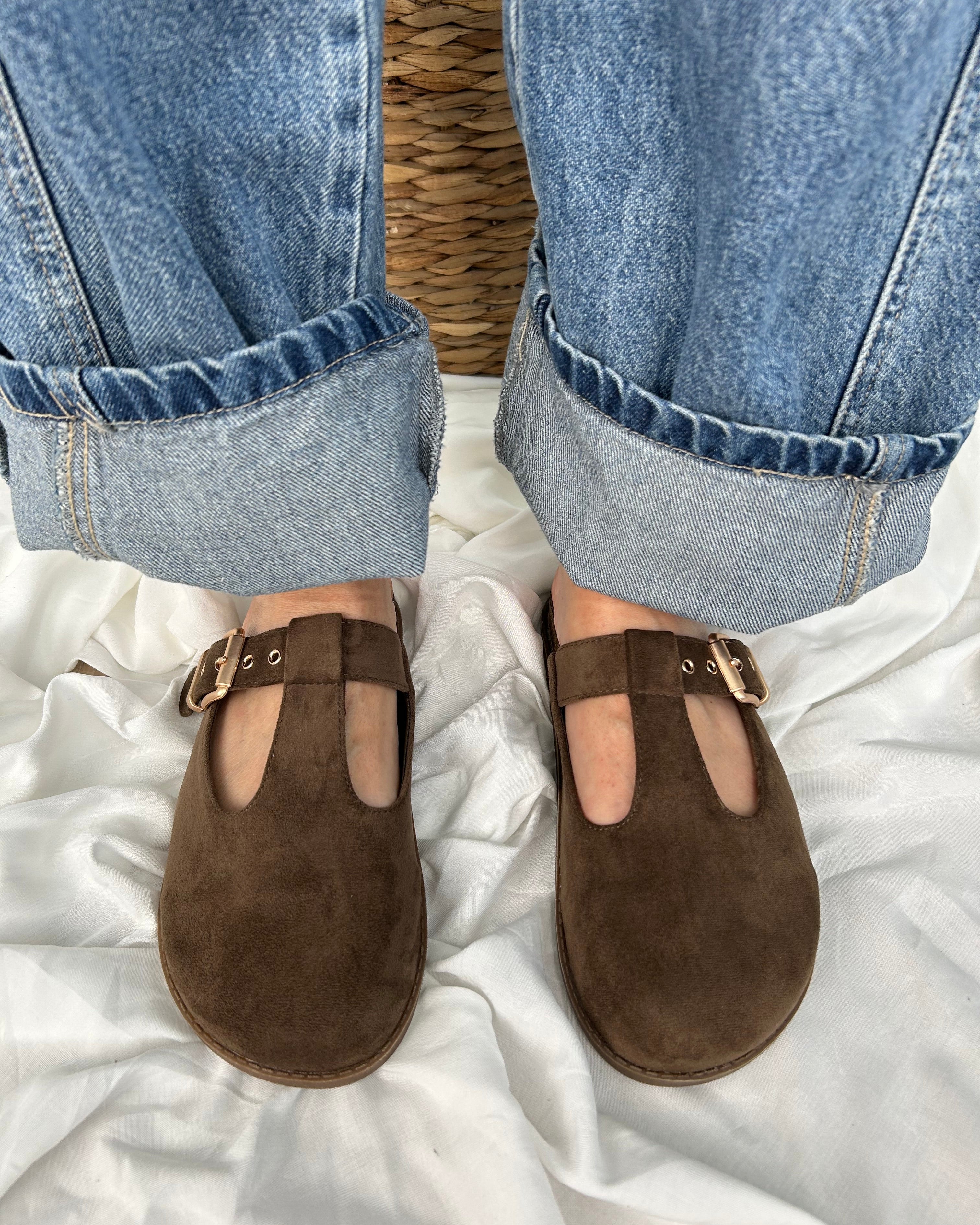 SABOT SCAMOSCIATI T-STRAP CON FIBBIA COL.MORO