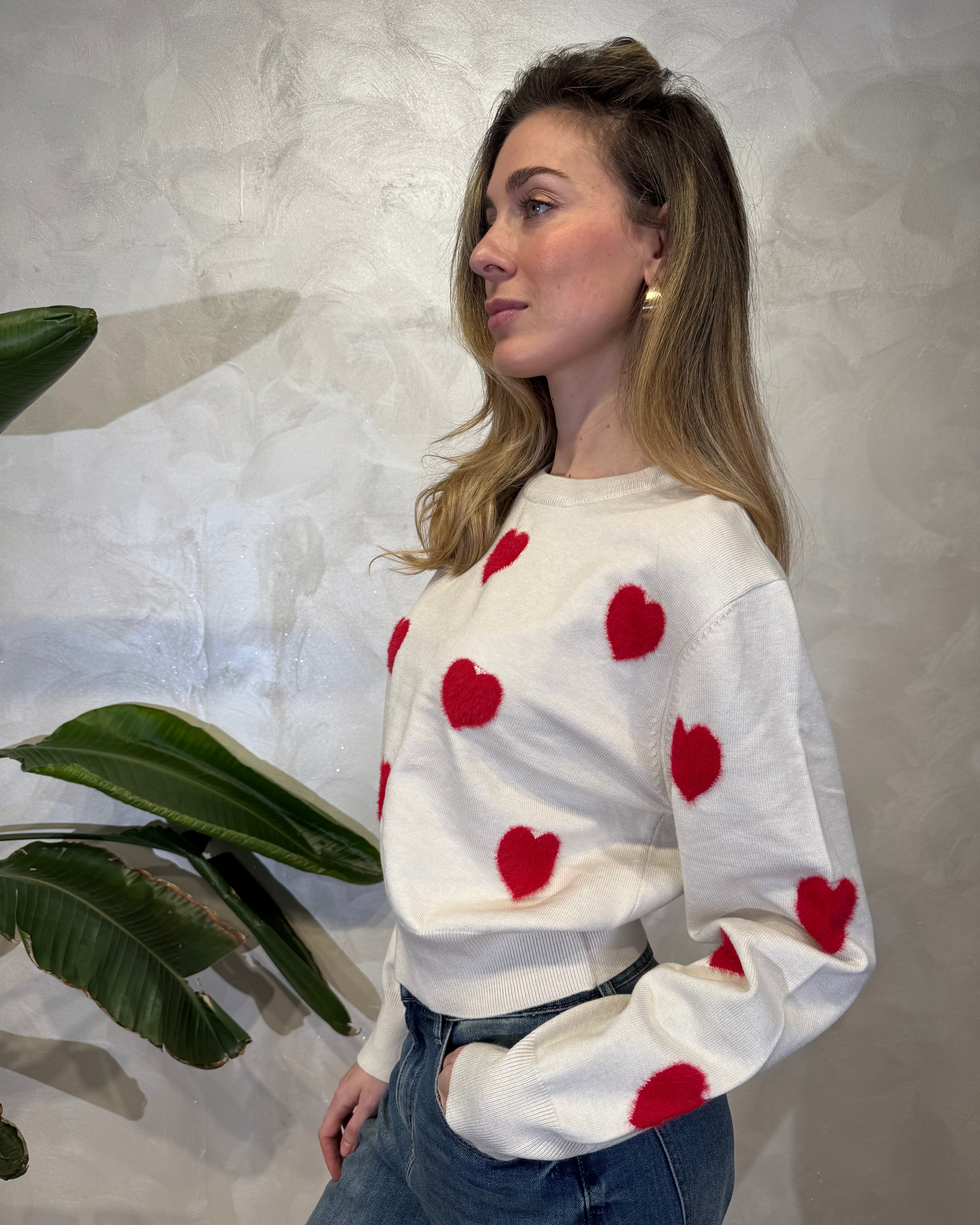 MAGLIA TRICOT CON CUORI ROSSI COL. PANNA