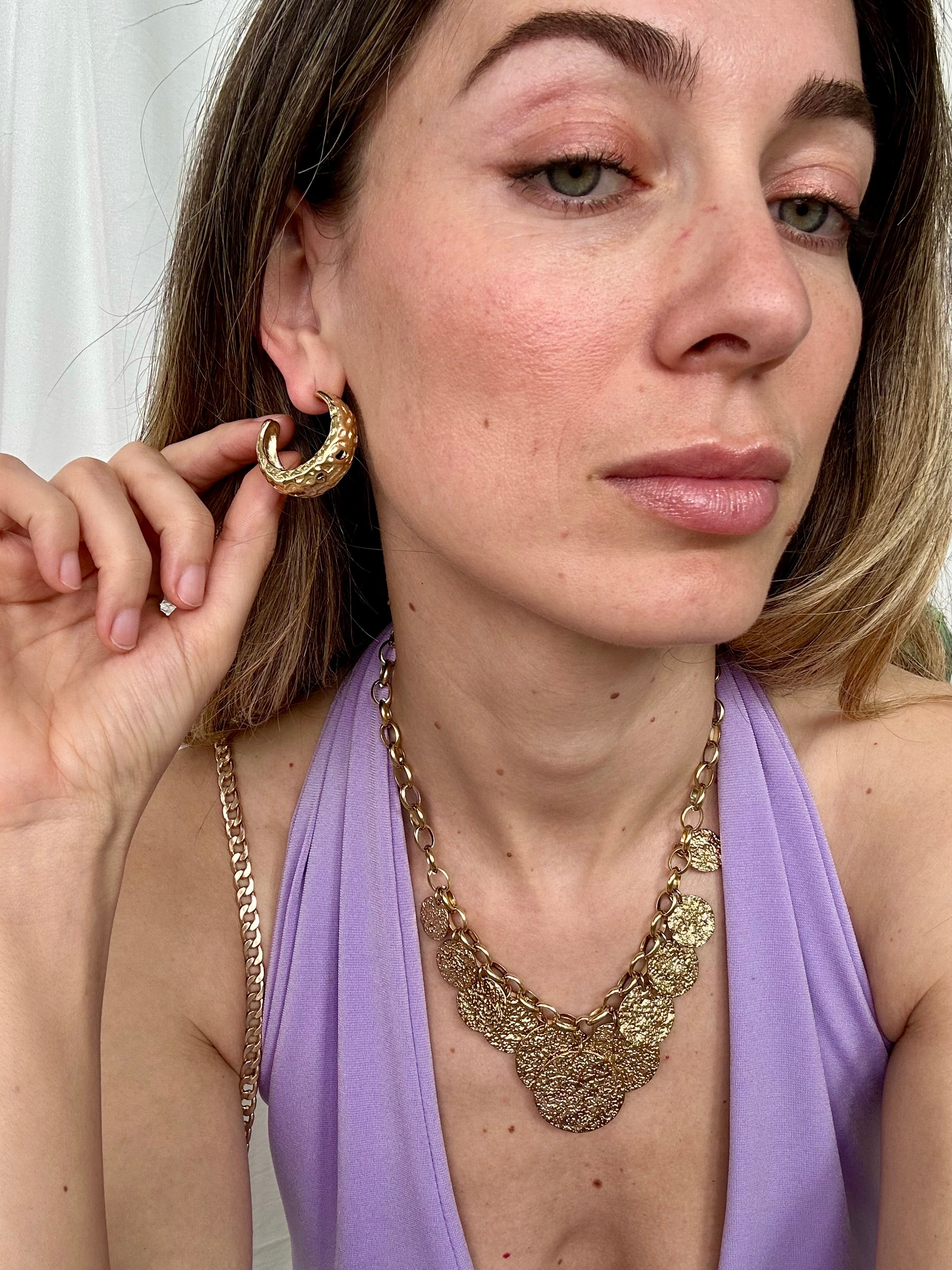 ORECCHINI A CERCHIO MARTELLATO COL GOLD
