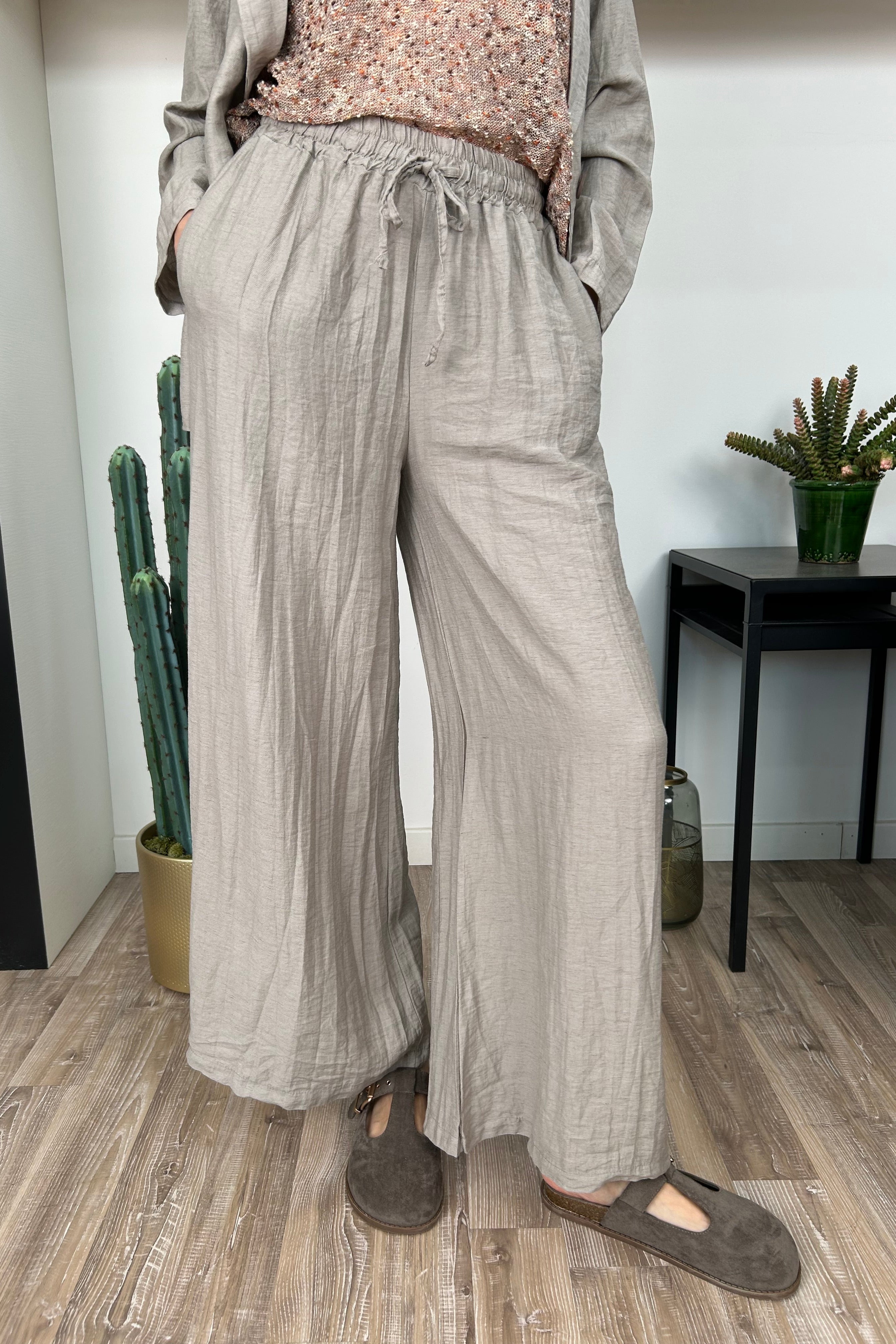 COMPLETO IN TENCEL/LINO RELAX FIT COL. TORTORA
