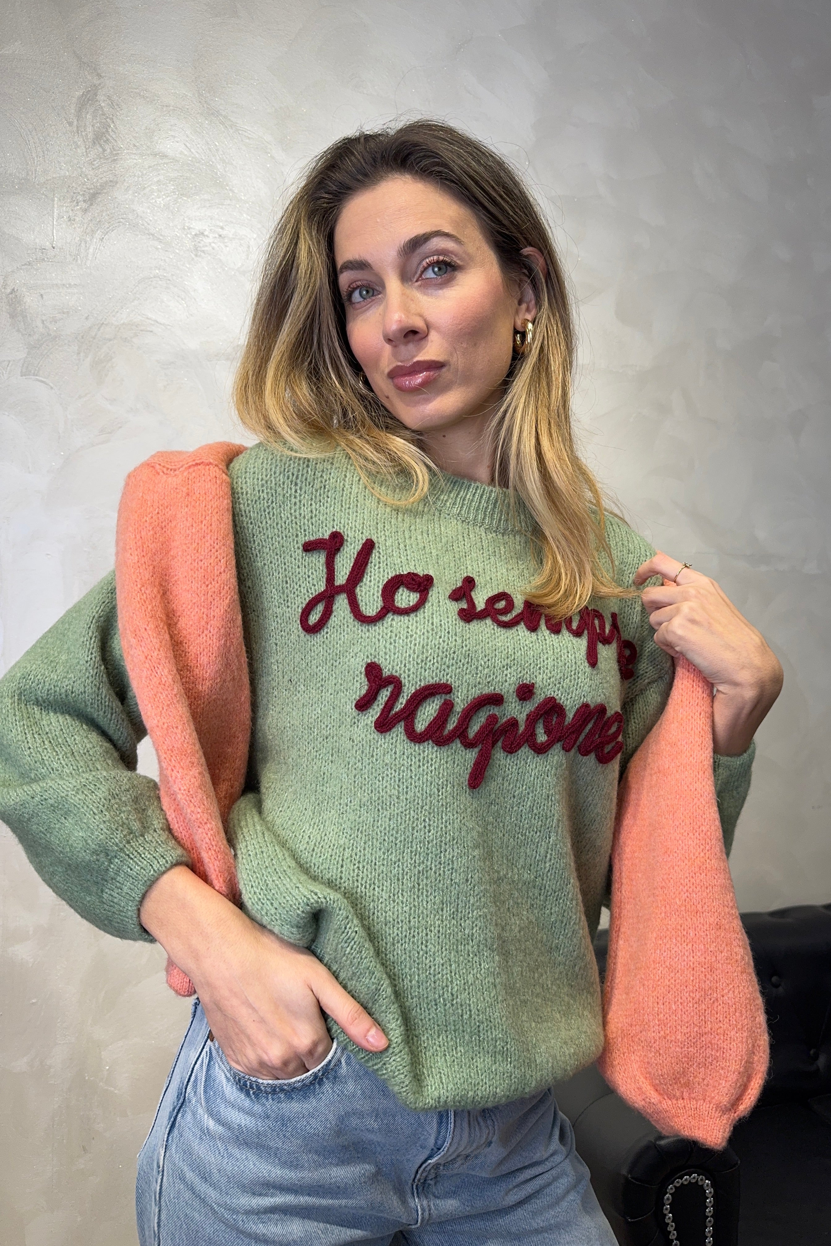 MAGLIONE CON RICAMO "HO SEMPRE RAGIONE" COL.VERDE