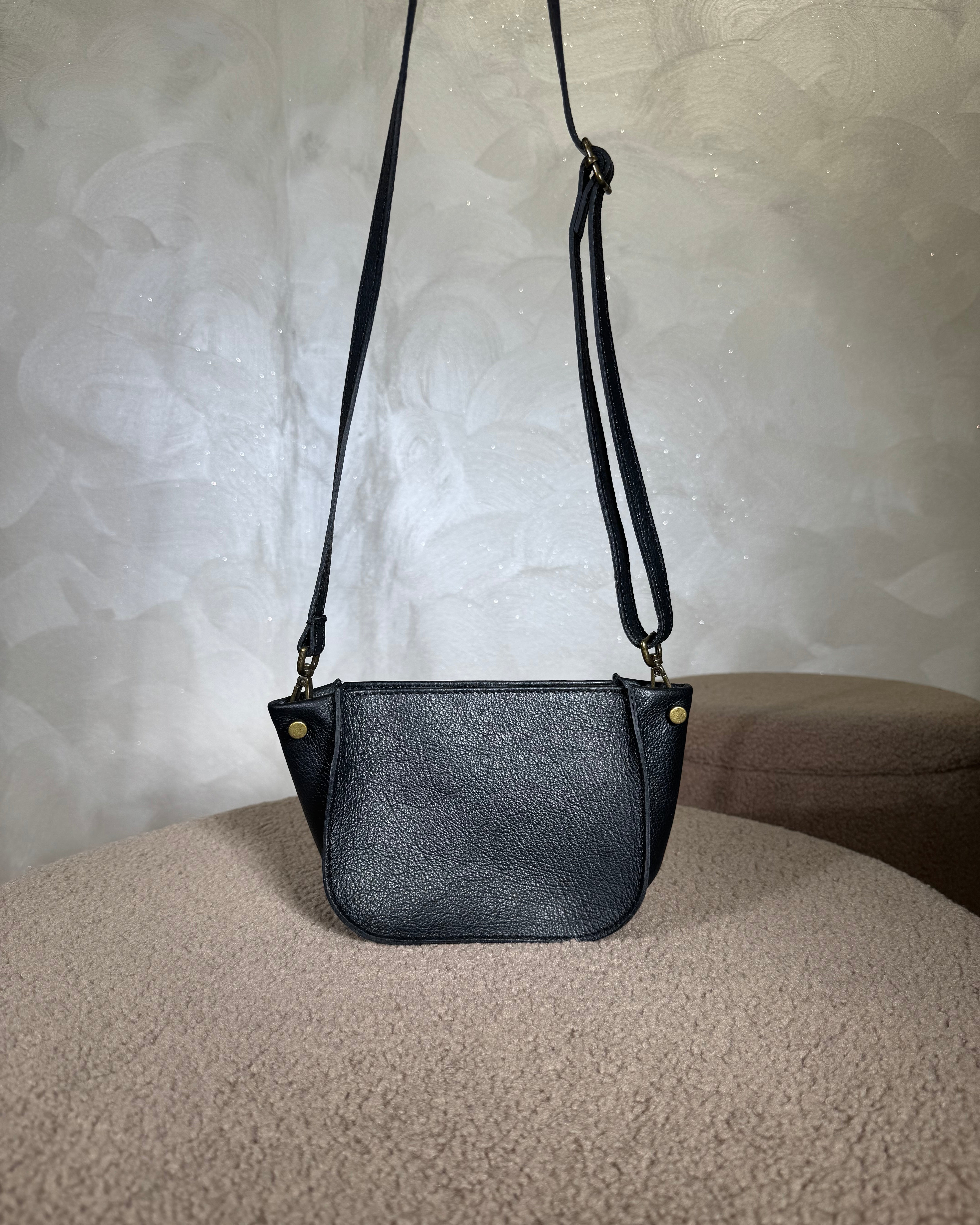 BORSA COMPATTA VERA PELLE COL.NERO