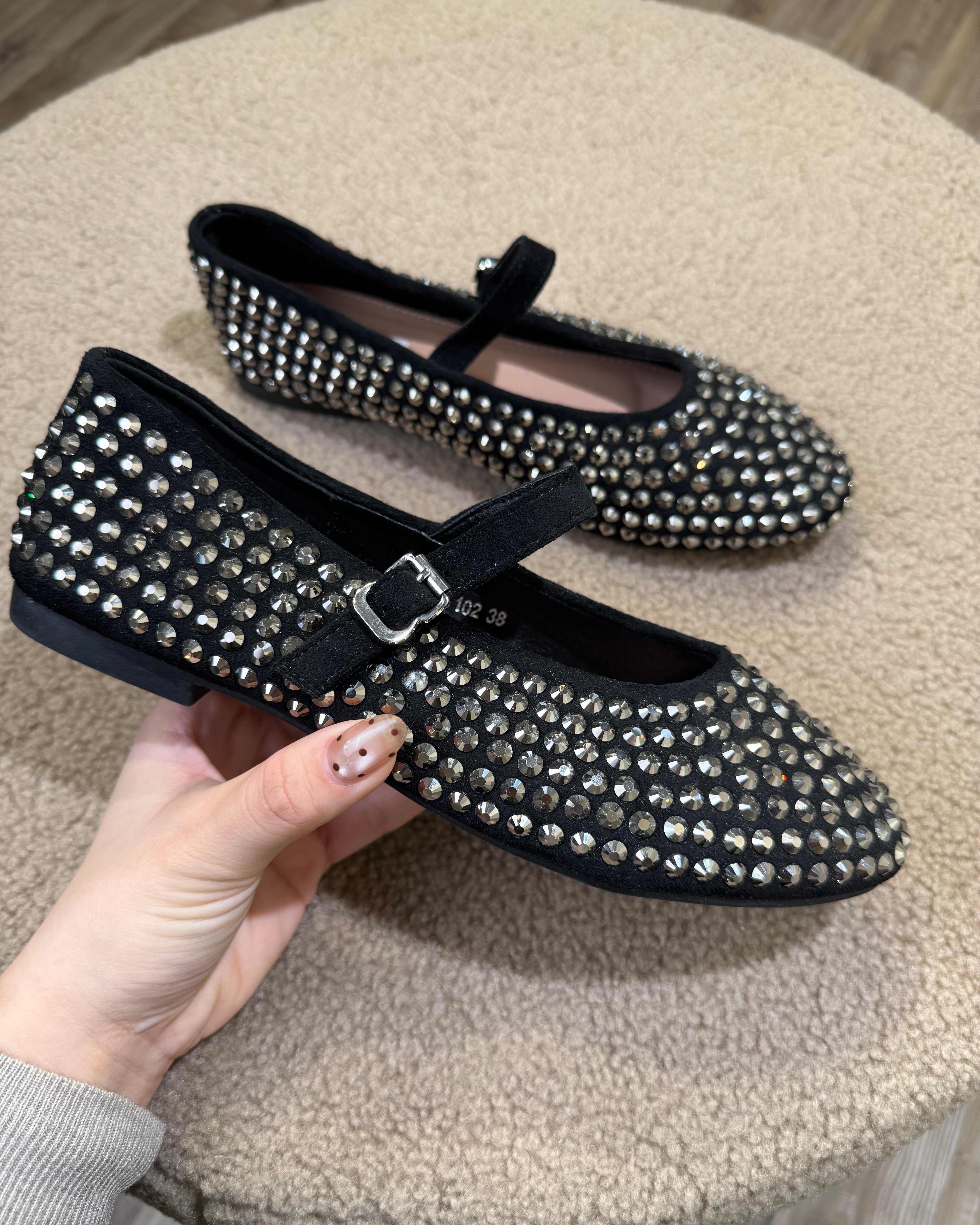 BALLERINE CON BORCHIE E CINTURINO COL.NERO