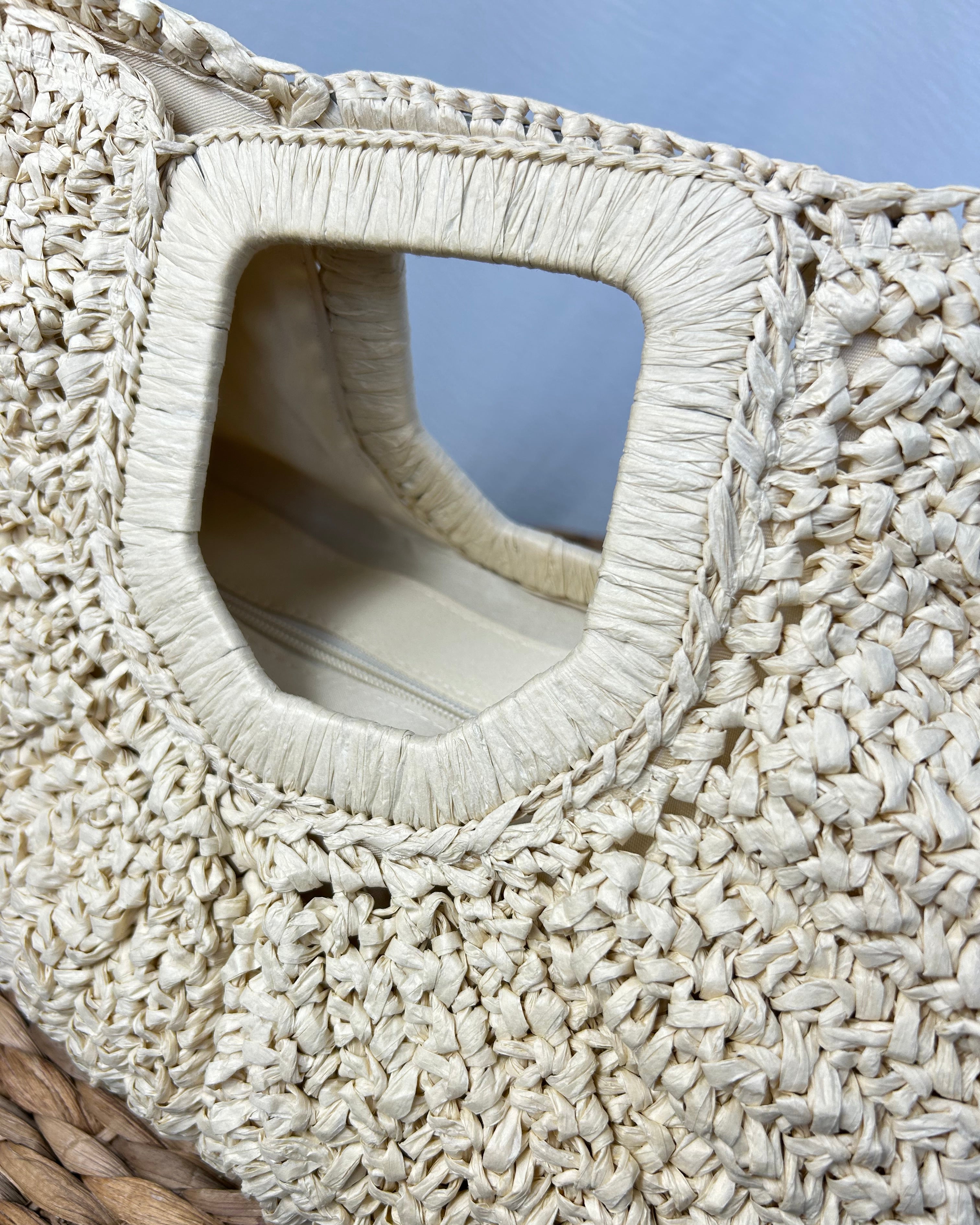 BORSA IN RAFIA PAPER LOOP MODELLO MEZZA LUNA COL. NATURALE
