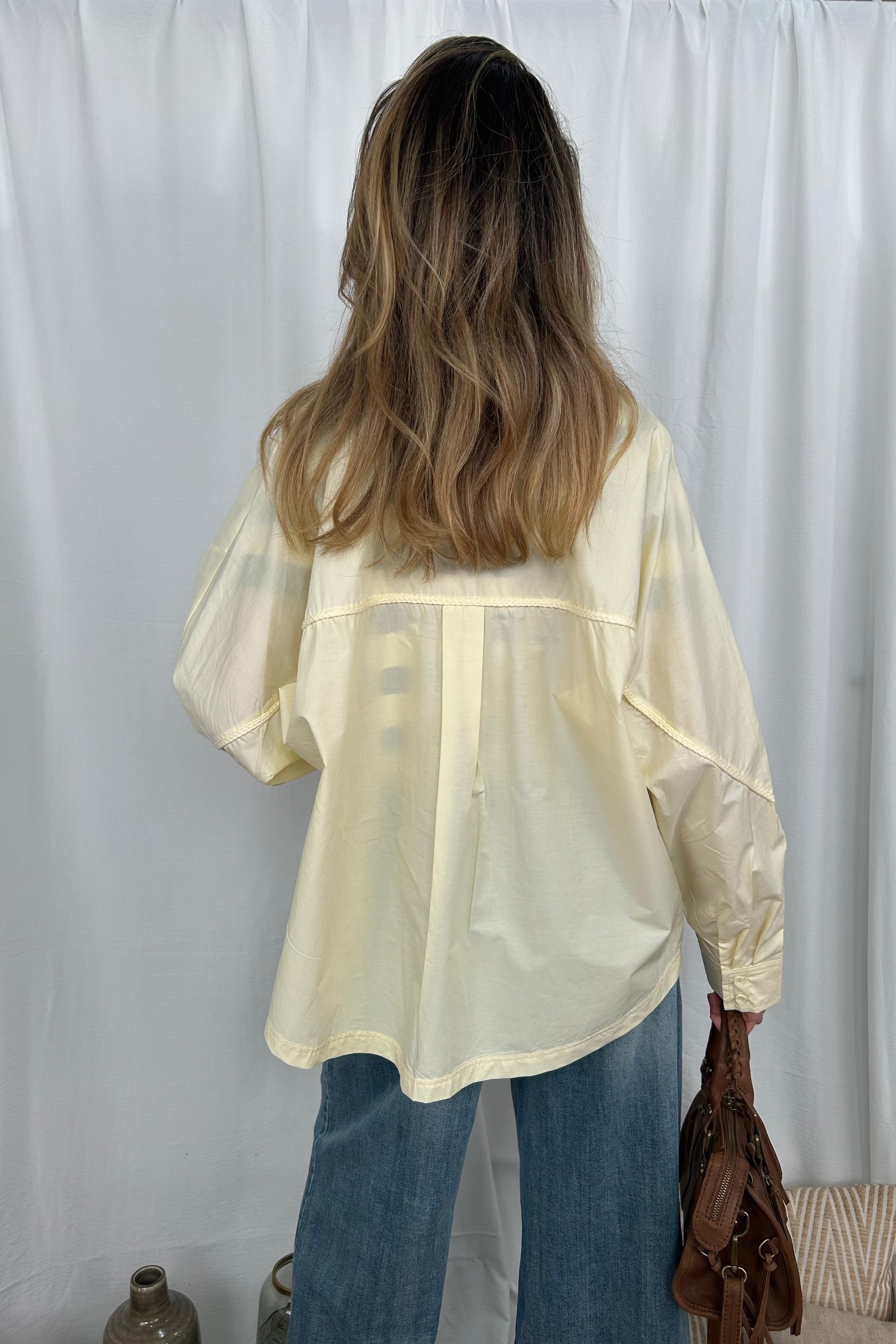 CAMICIA CON DETTAGLI IN PASSAMANERIA INTRECCIATA SUL DAVANTI E SU MANICHE COL.GIALLO