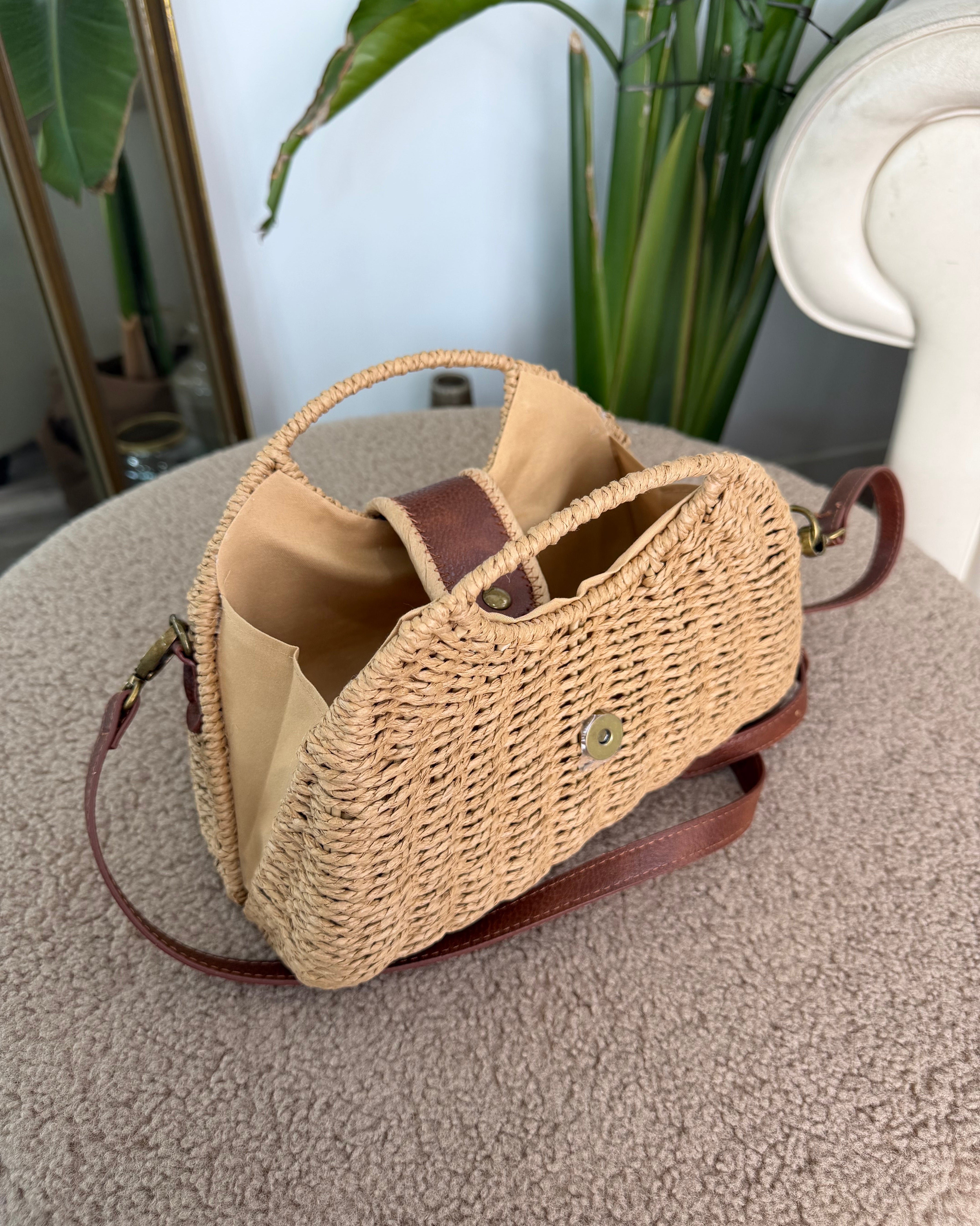 BORSA IN VIMINI CON DETTAGLI IN ECOPELLE COL. BEIGE