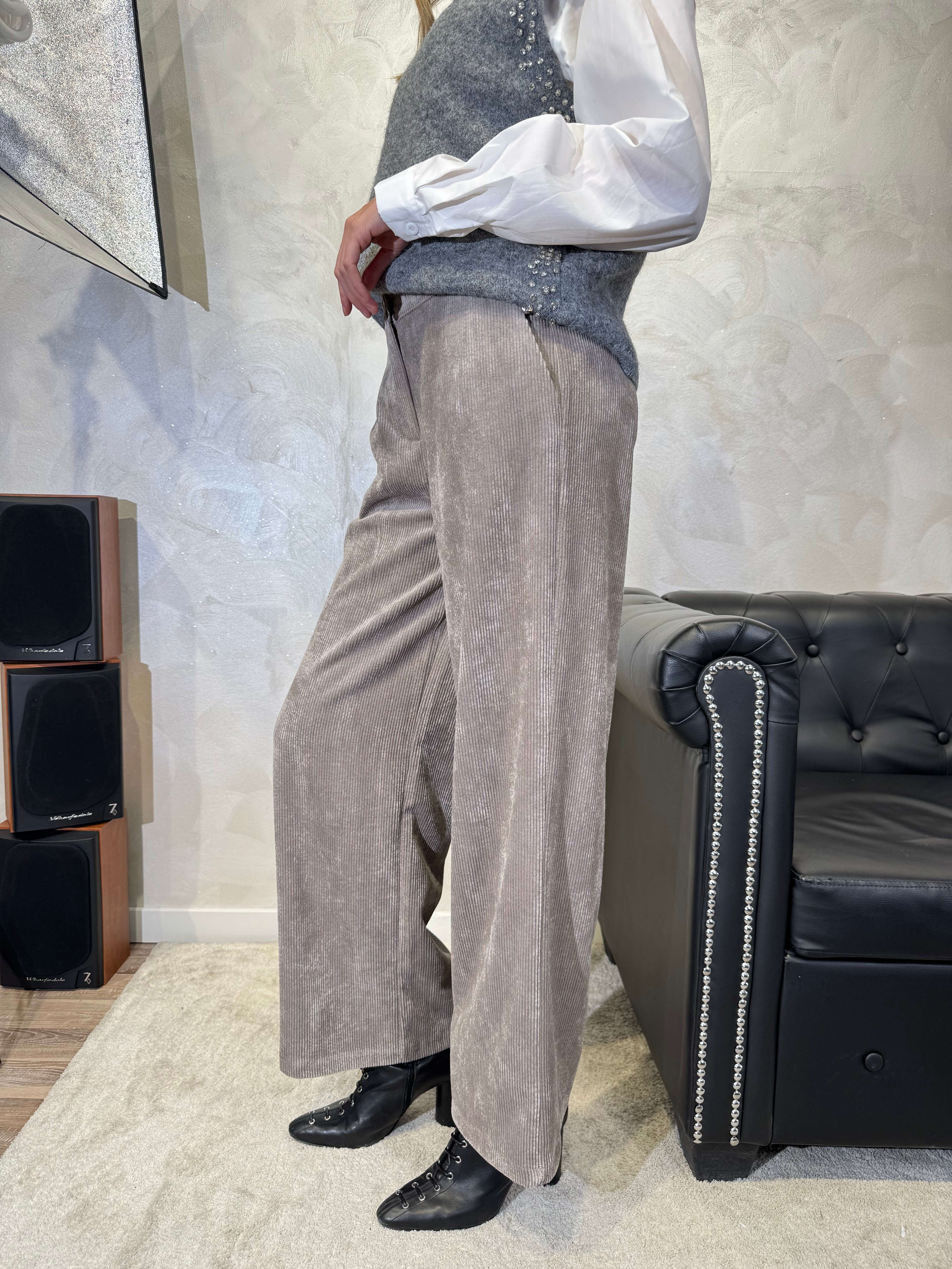 COMPLETO VELLUTO COL. TORTORA