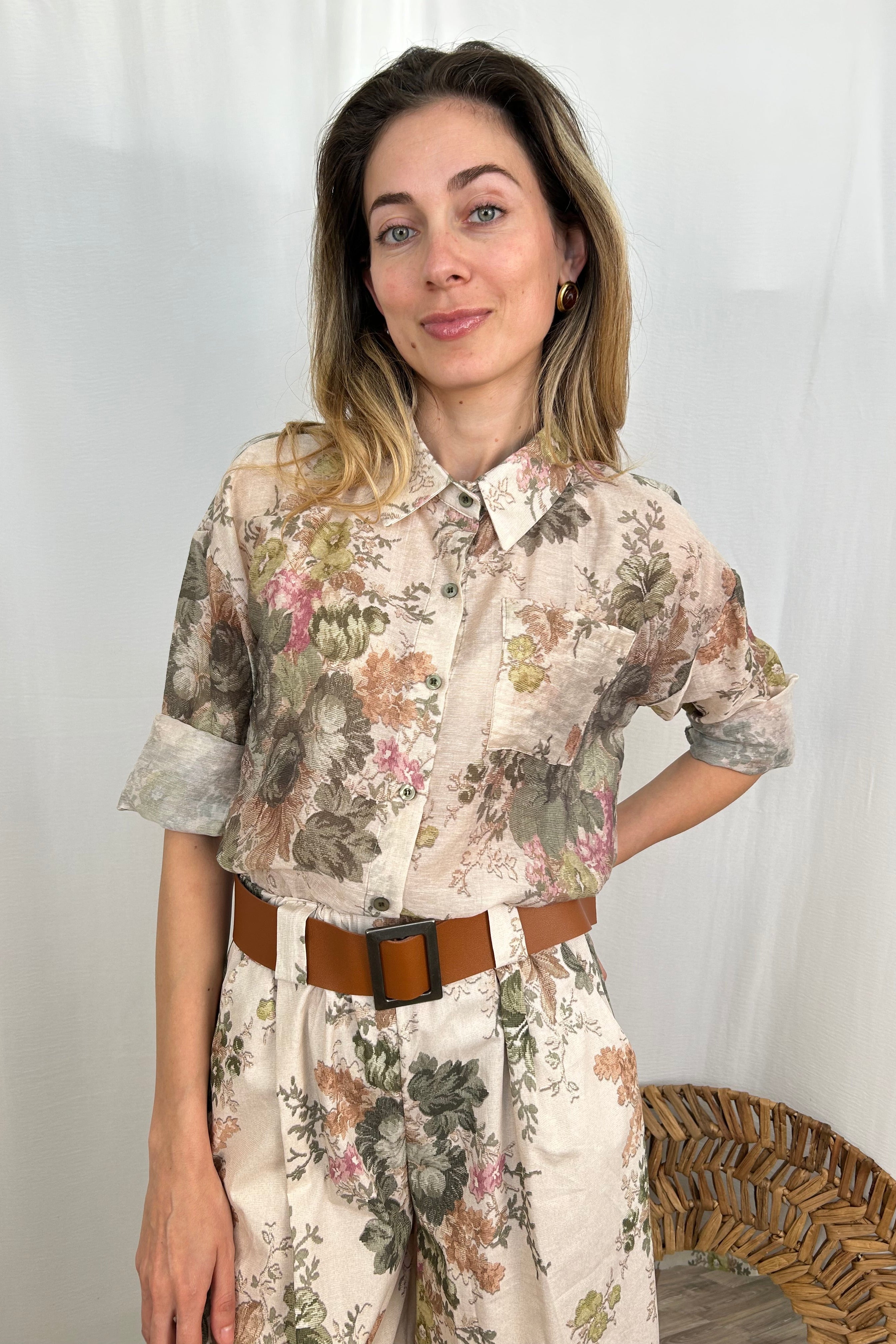 CAMICIA MANICHE LUNGHE CON STAMPA FLOREALE