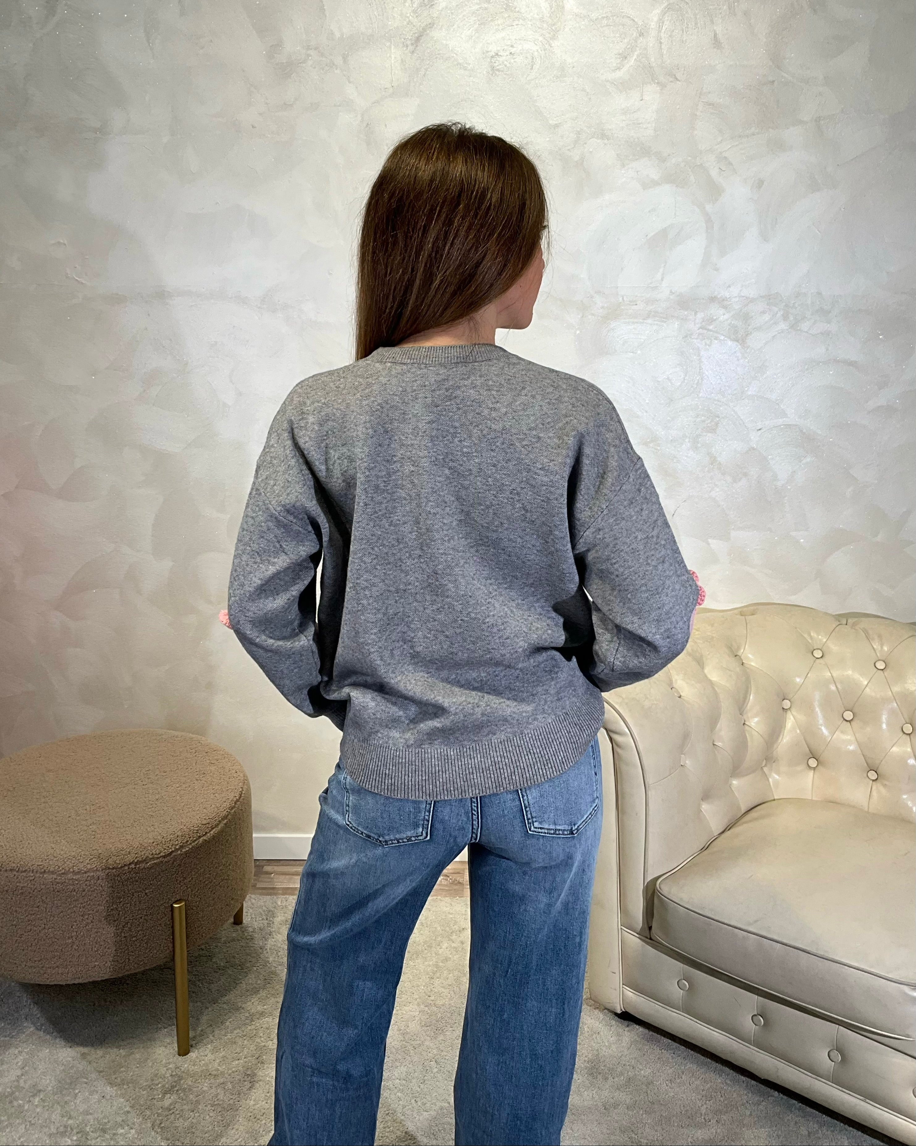 MAGLIA CON RICAMO FLOREALE COL. GRIGIO