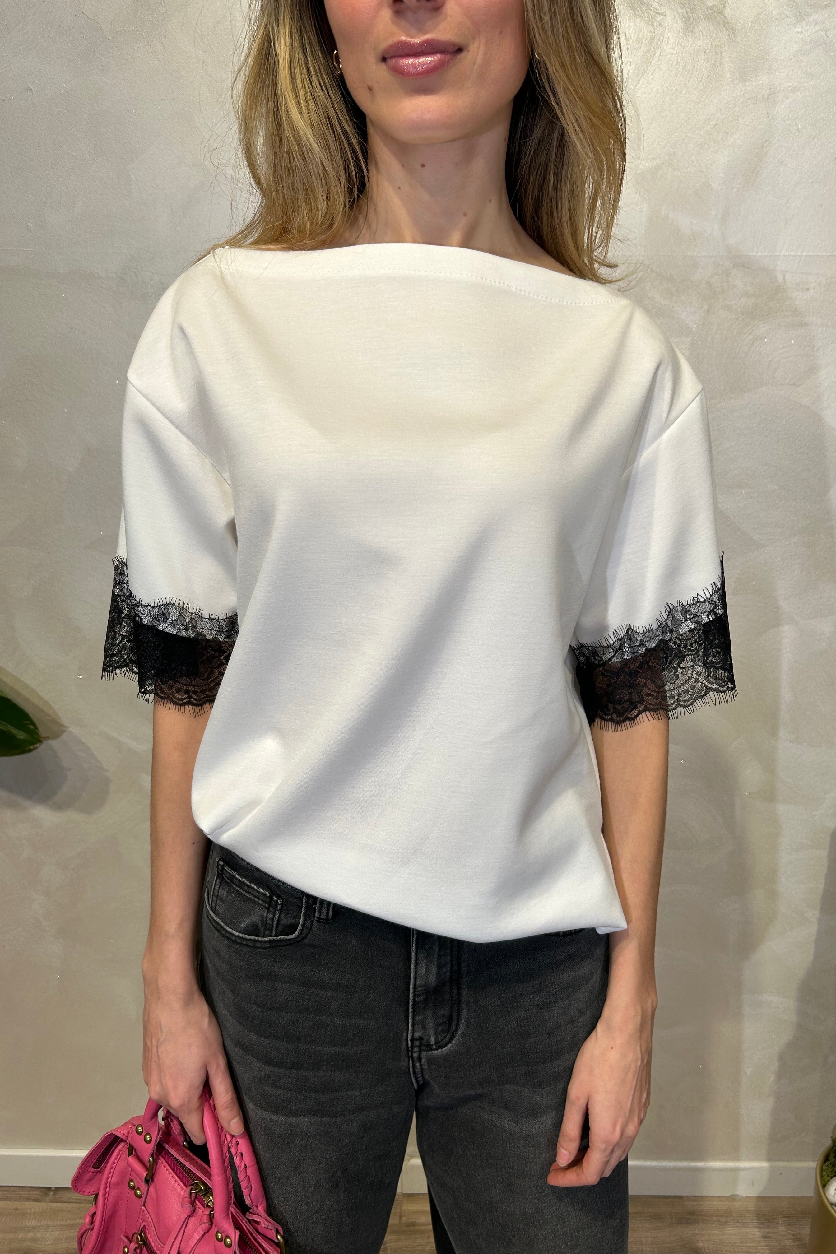 BLUSA CON MANICHE E PIZZO IN CONTRASTO COL. BIANCO