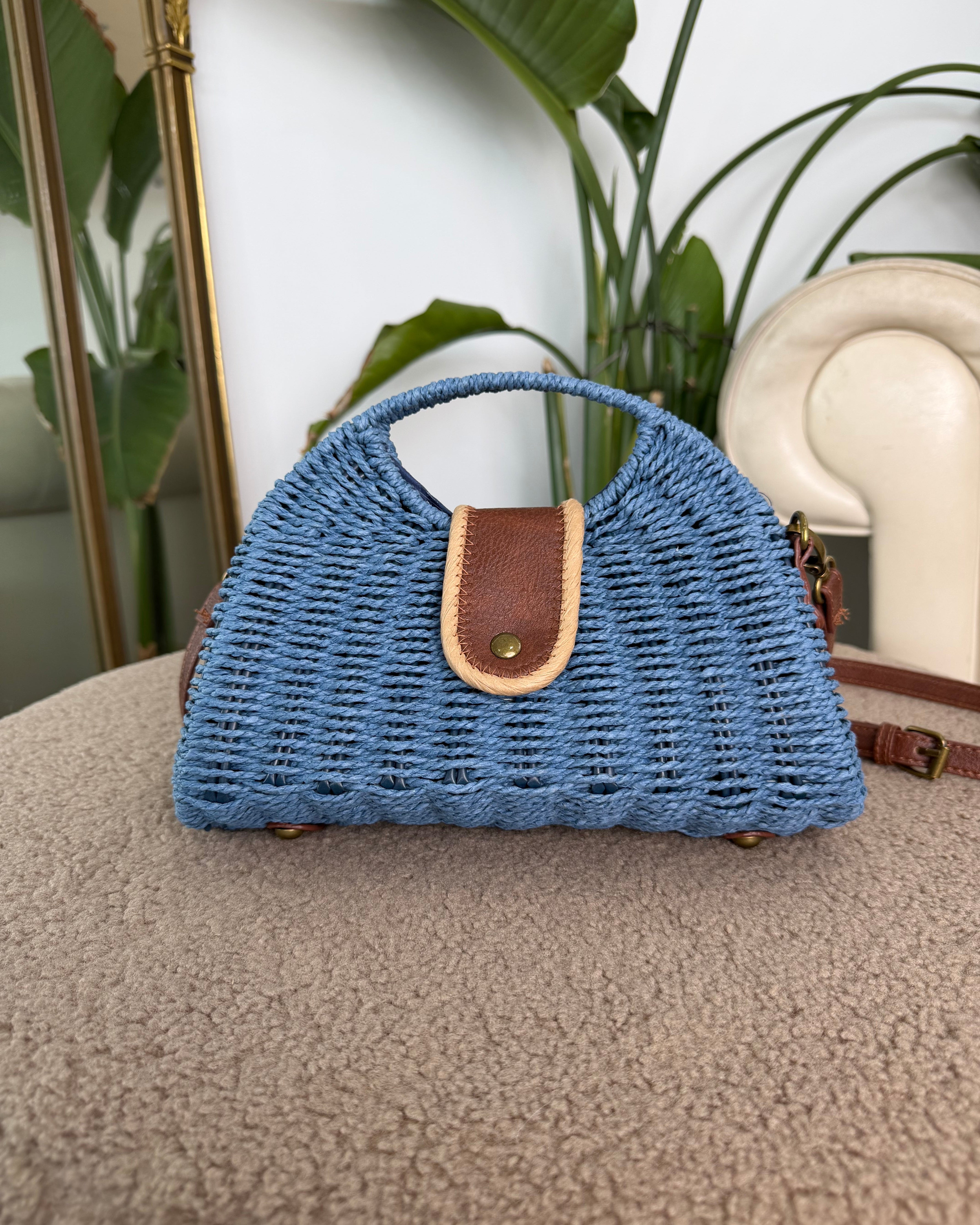 BORSA IN VIMINI CON DETTAGLI IN ECOPELLE COL.BLU