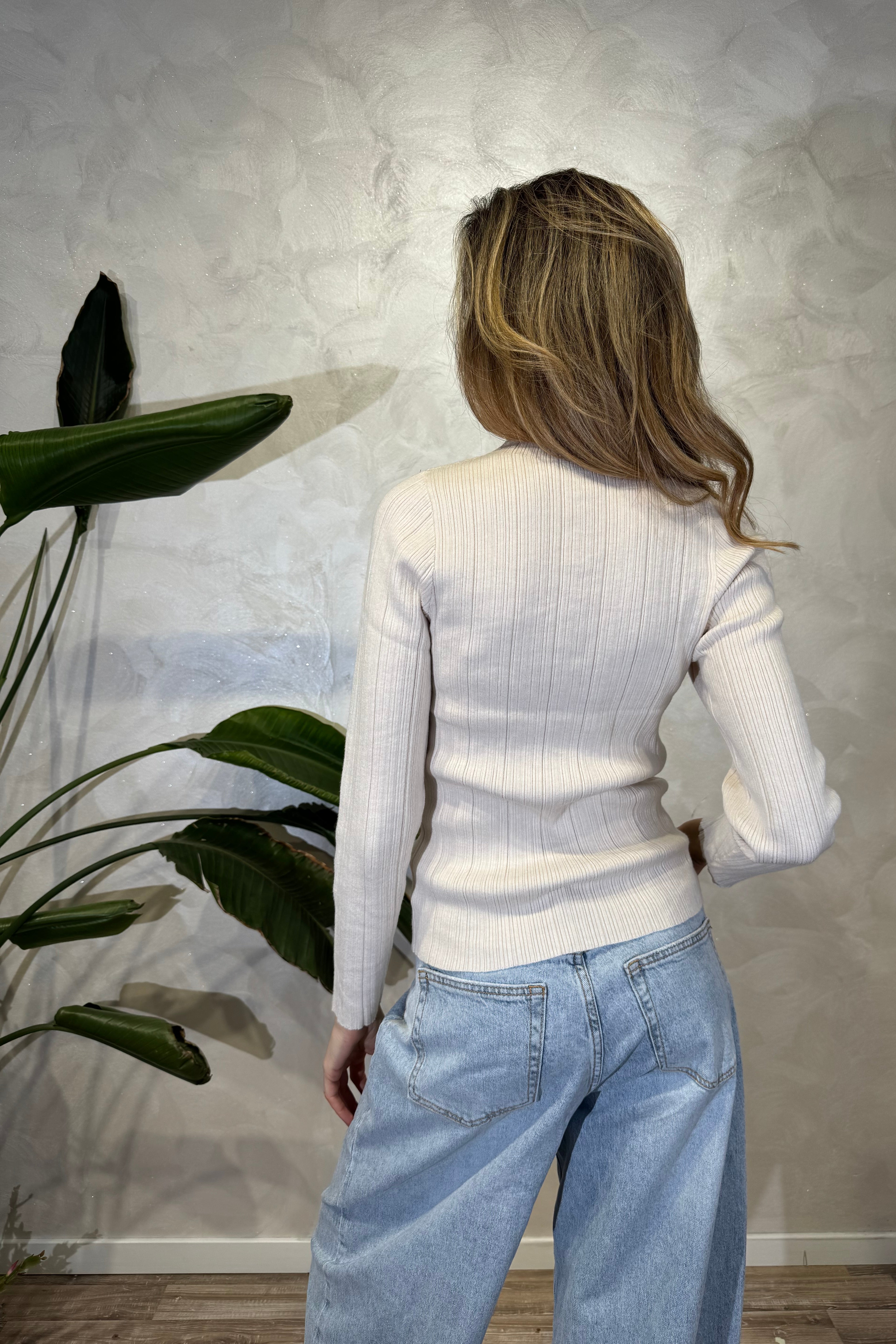 MAGLIA COSTINA CON DETTAGLI FLOWER COL. PANNA