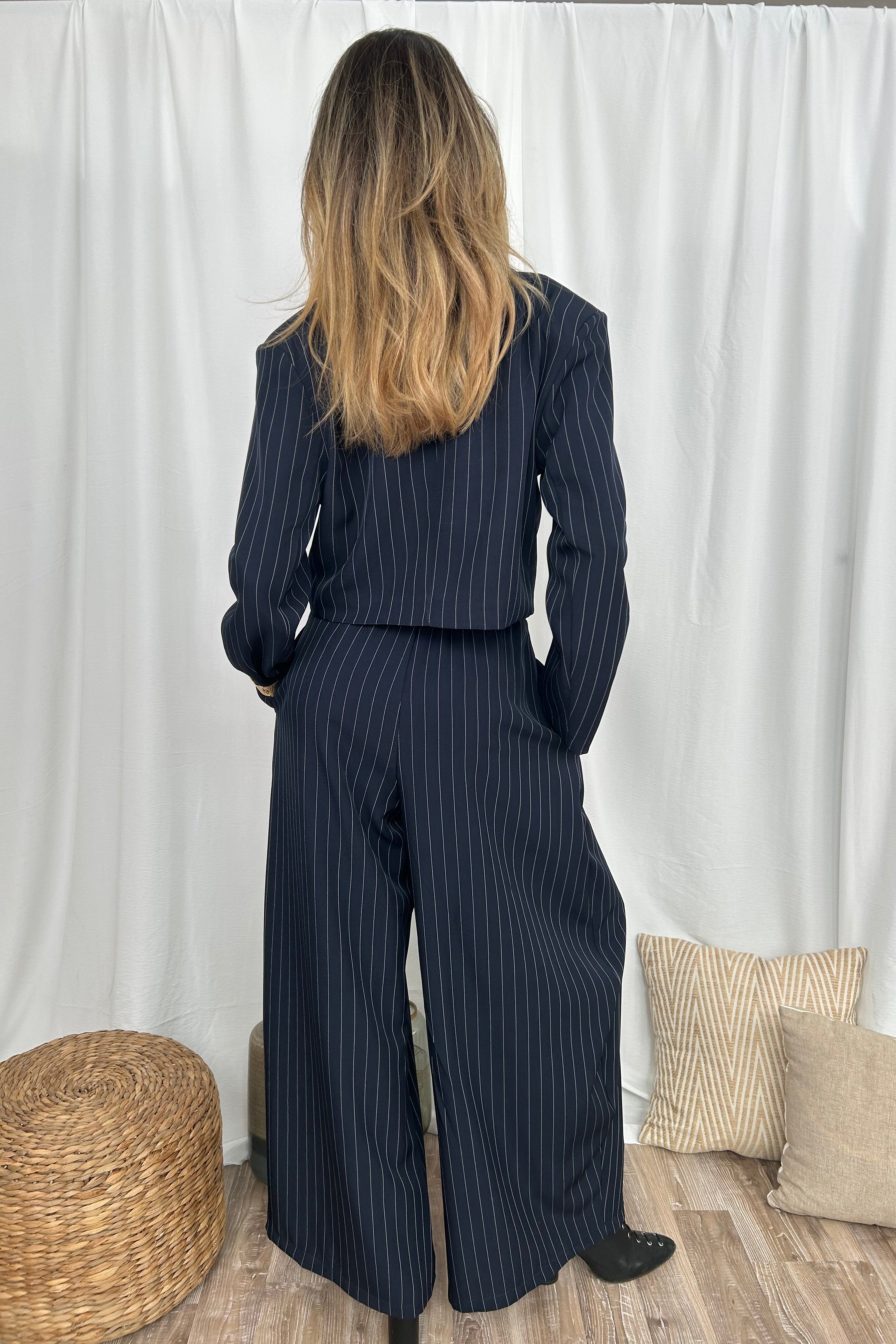 COMPLETO CROPPED BLAZER E PANTALONE CON PENCE COL. DARK BLUE