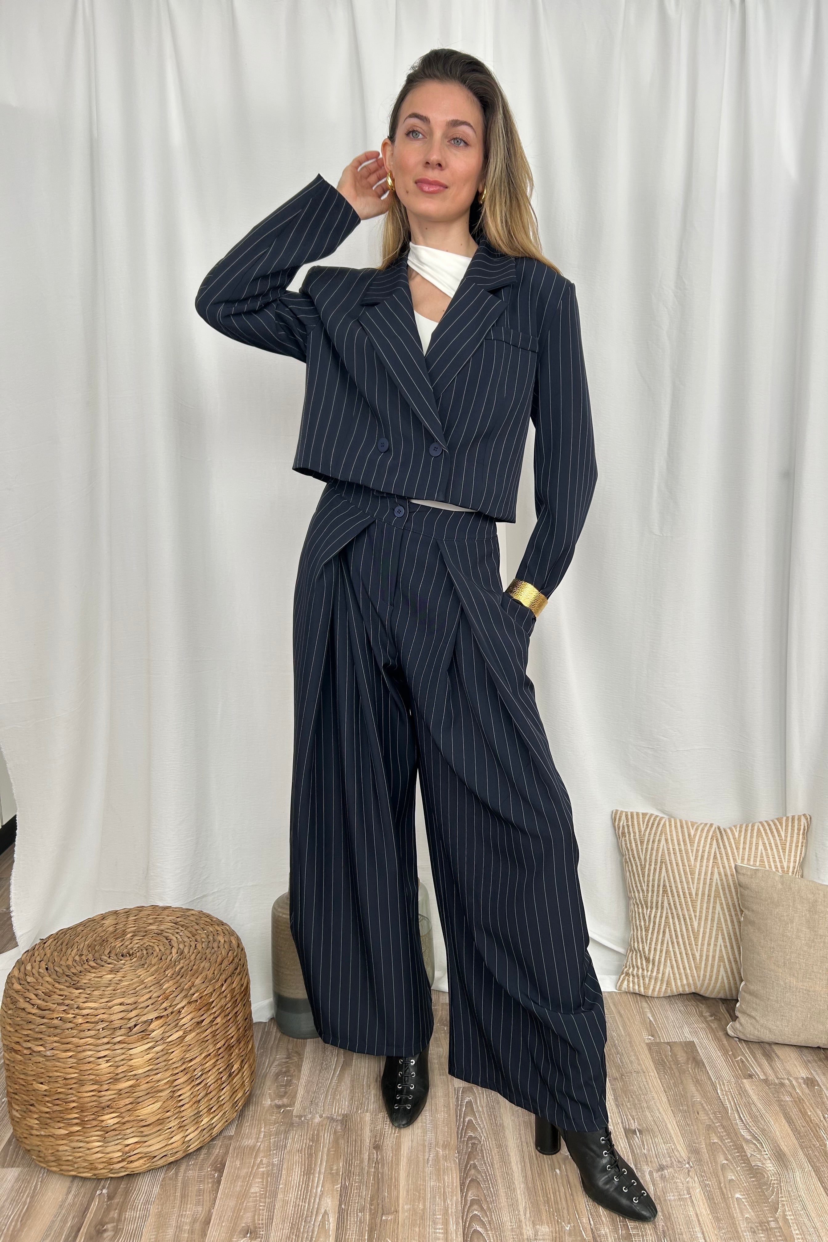 COMPLETO CROPPED BLAZER E PANTALONE CON PENCE COL. DARK BLUE