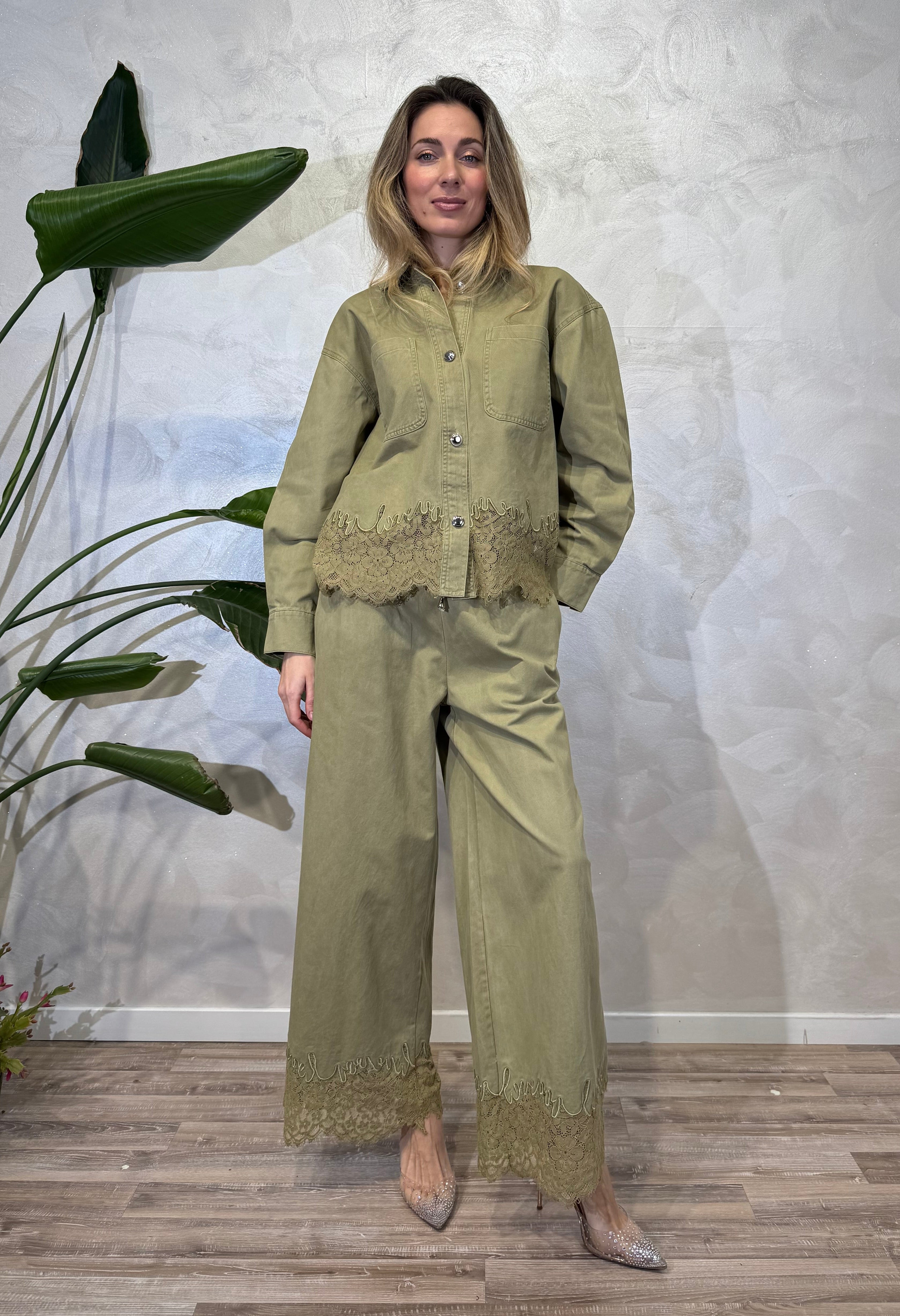 PANTALONE CON DETTAGLIO IN PIZZO COL. VERDE OLIVA