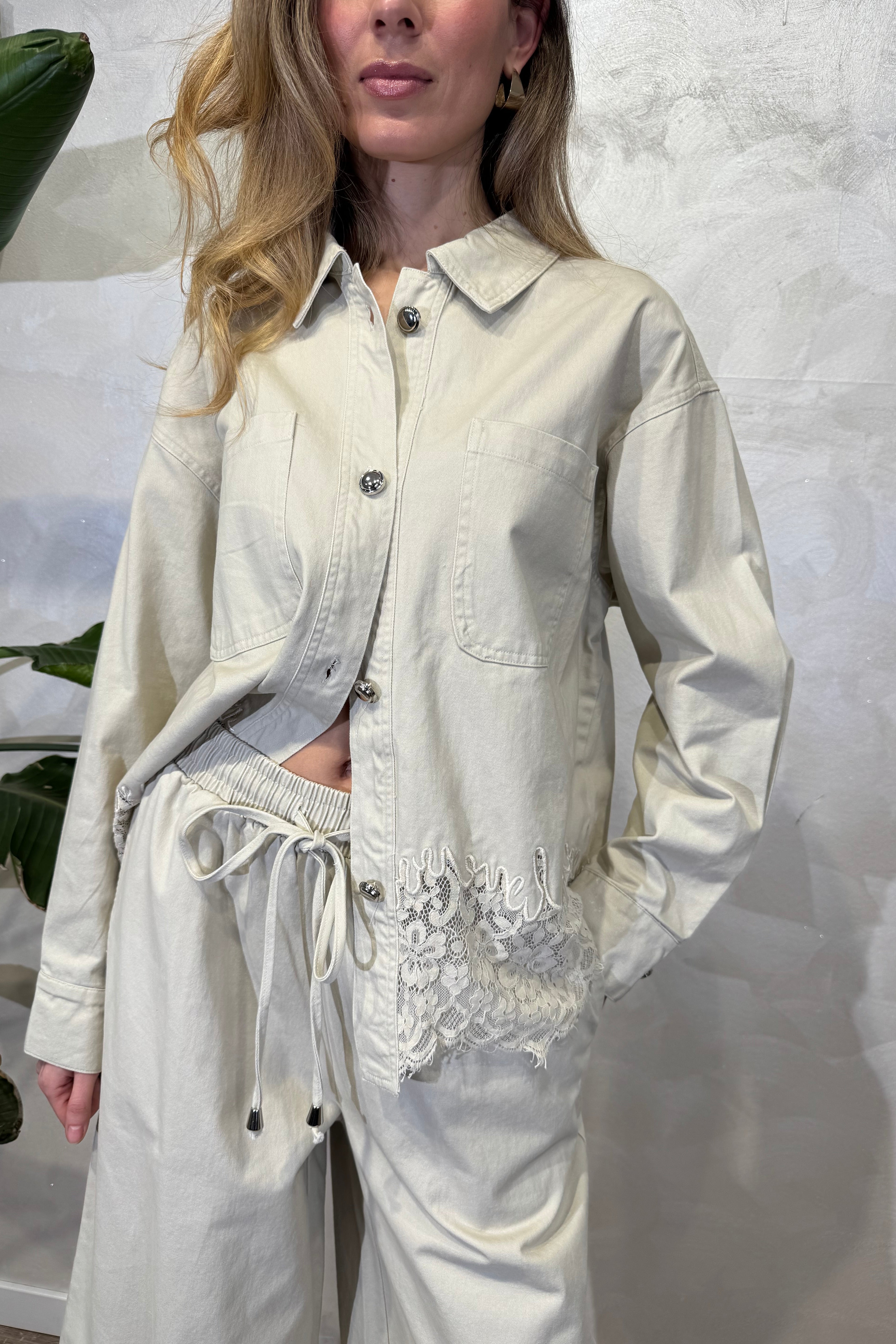 GIACCA CAMICIA CON INSERTO IN PIZZO COL. AVORIO