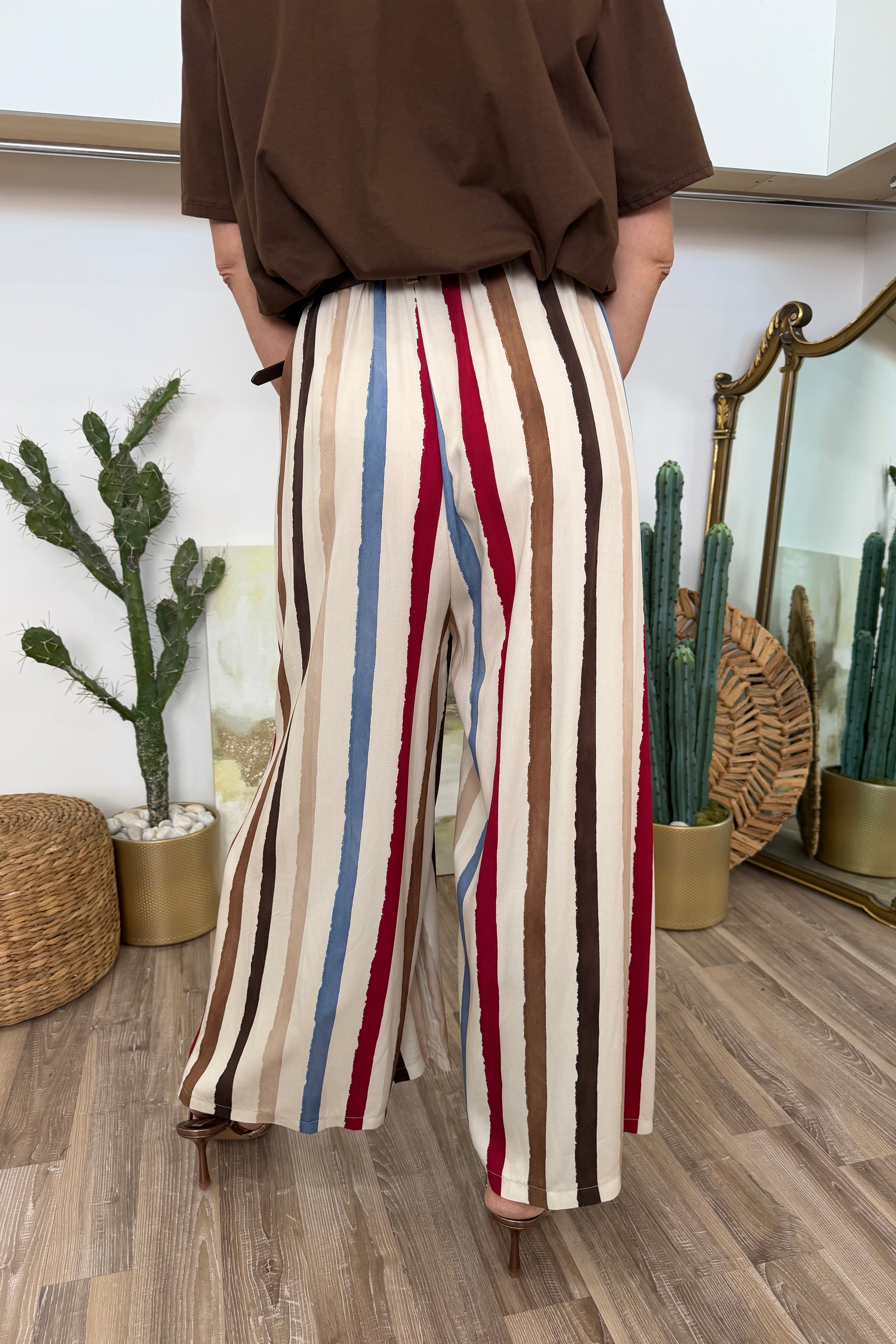 PANTALONE A PALAZZO RIGHE NEUTRE CON CINTURA ECOPELLE CON BORCHIE COL. PANNA