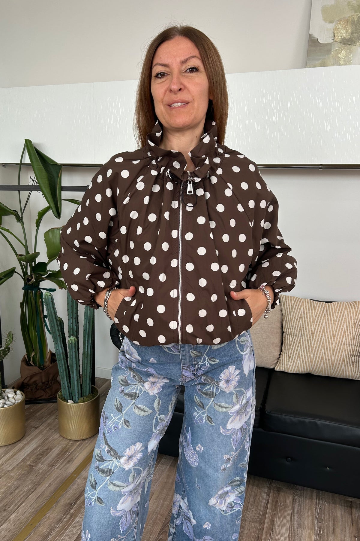 GIACCA SANDRA OUTDOOR MANICA SCESA CON POIS NERI BASE MORO