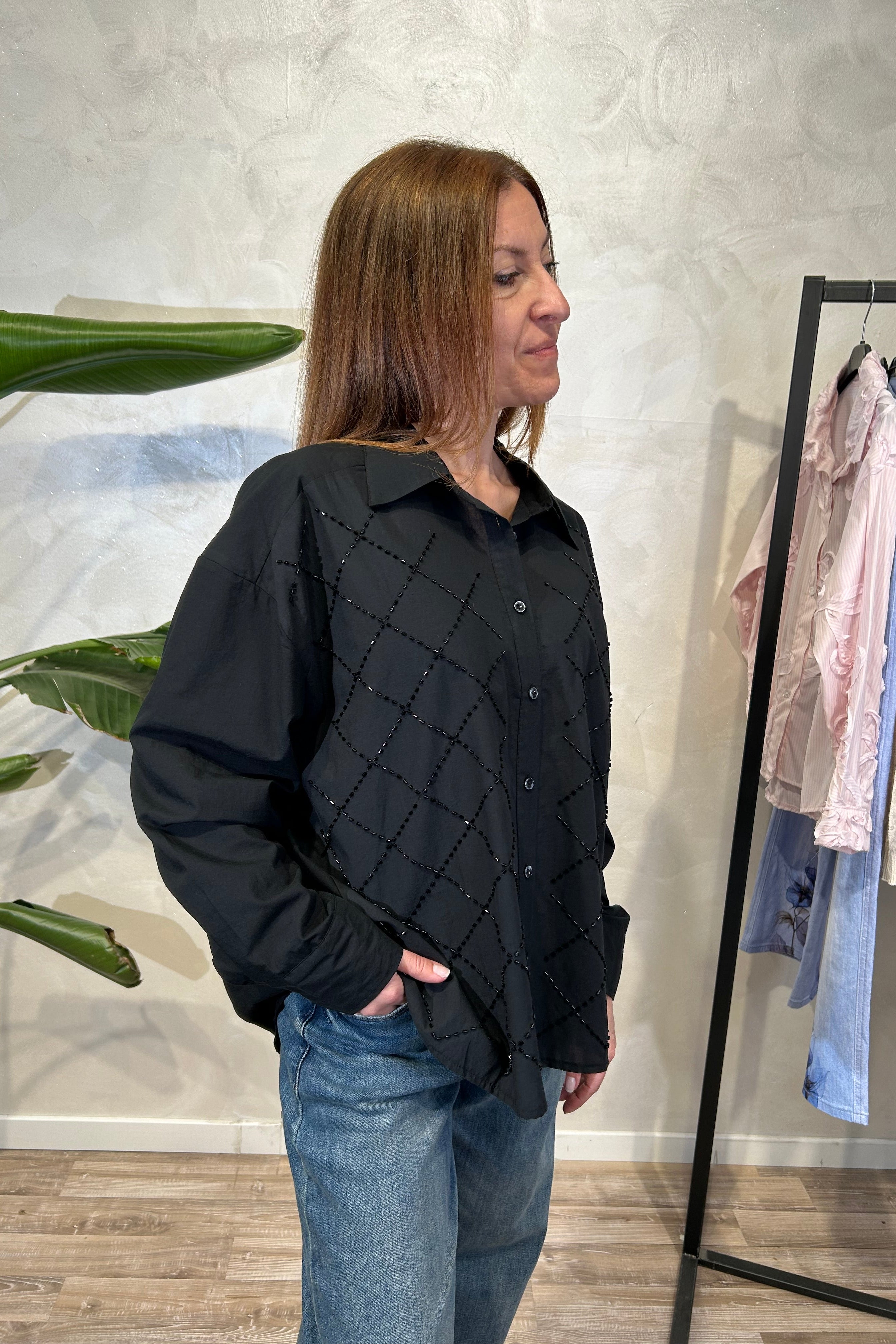 CAMICIA IN COTONE CON RICAMO A ROMBI IN PERLINE "BUGLE BEADS" COL.NERO
