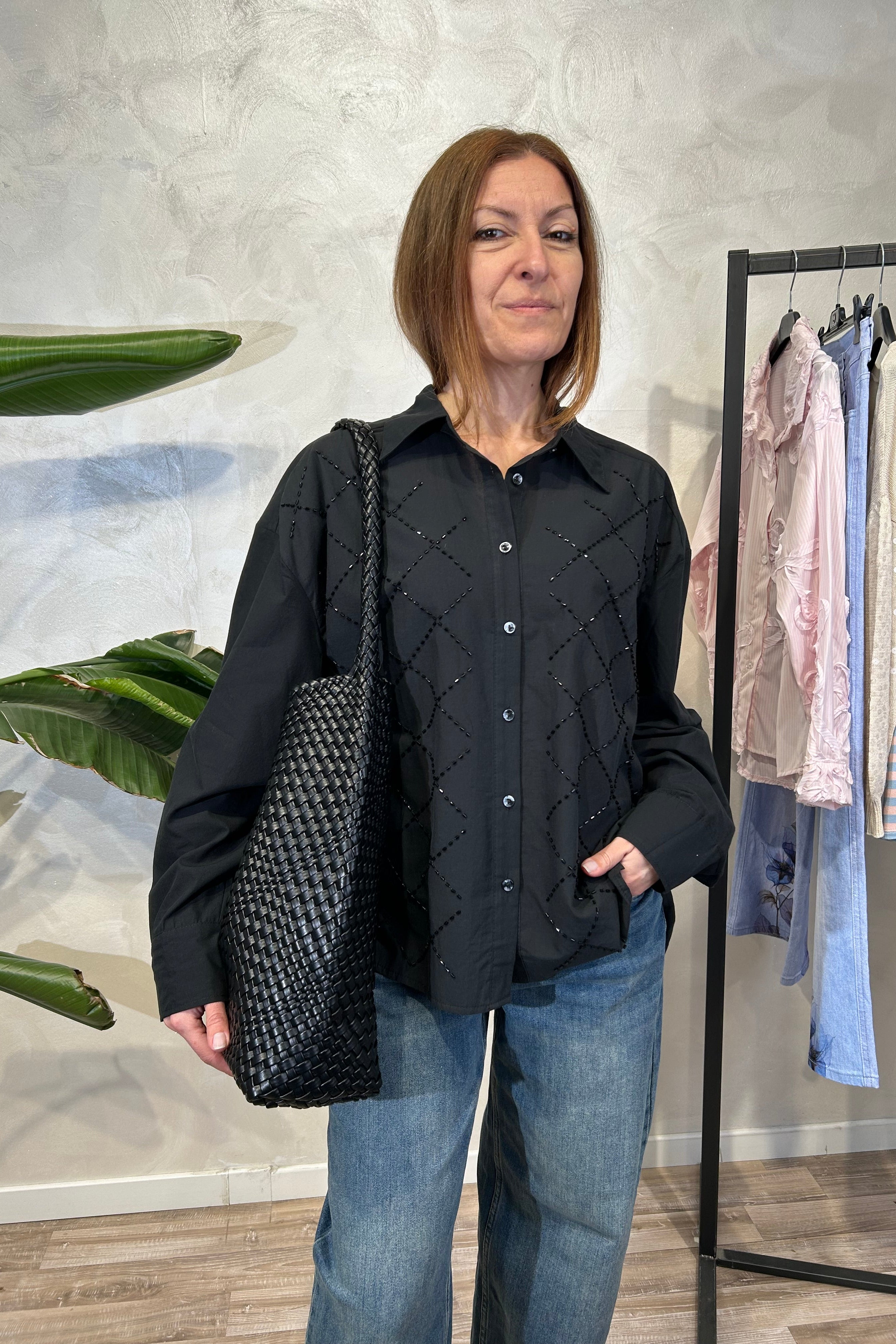 CAMICIA IN COTONE CON RICAMO A ROMBI IN PERLINE "BUGLE BEADS" COL.NERO