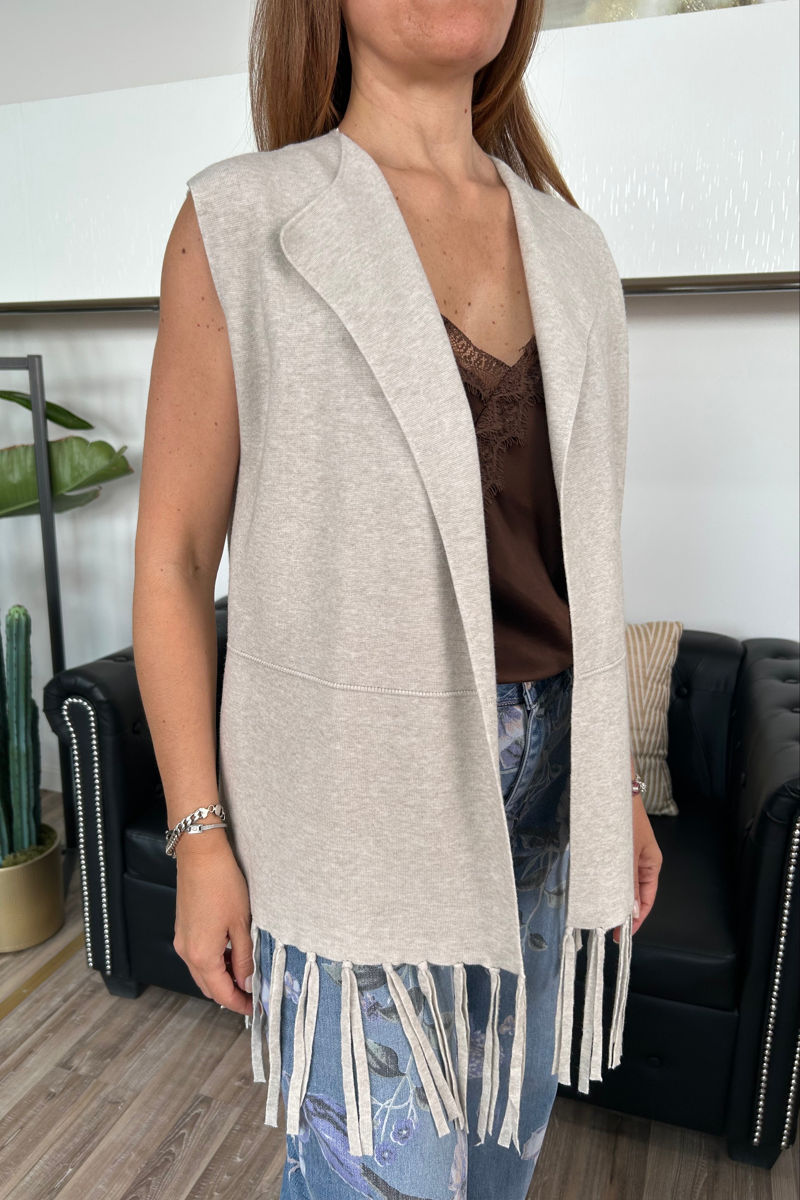 GILET  AMALIA CON FRANGE COL. BEIGE