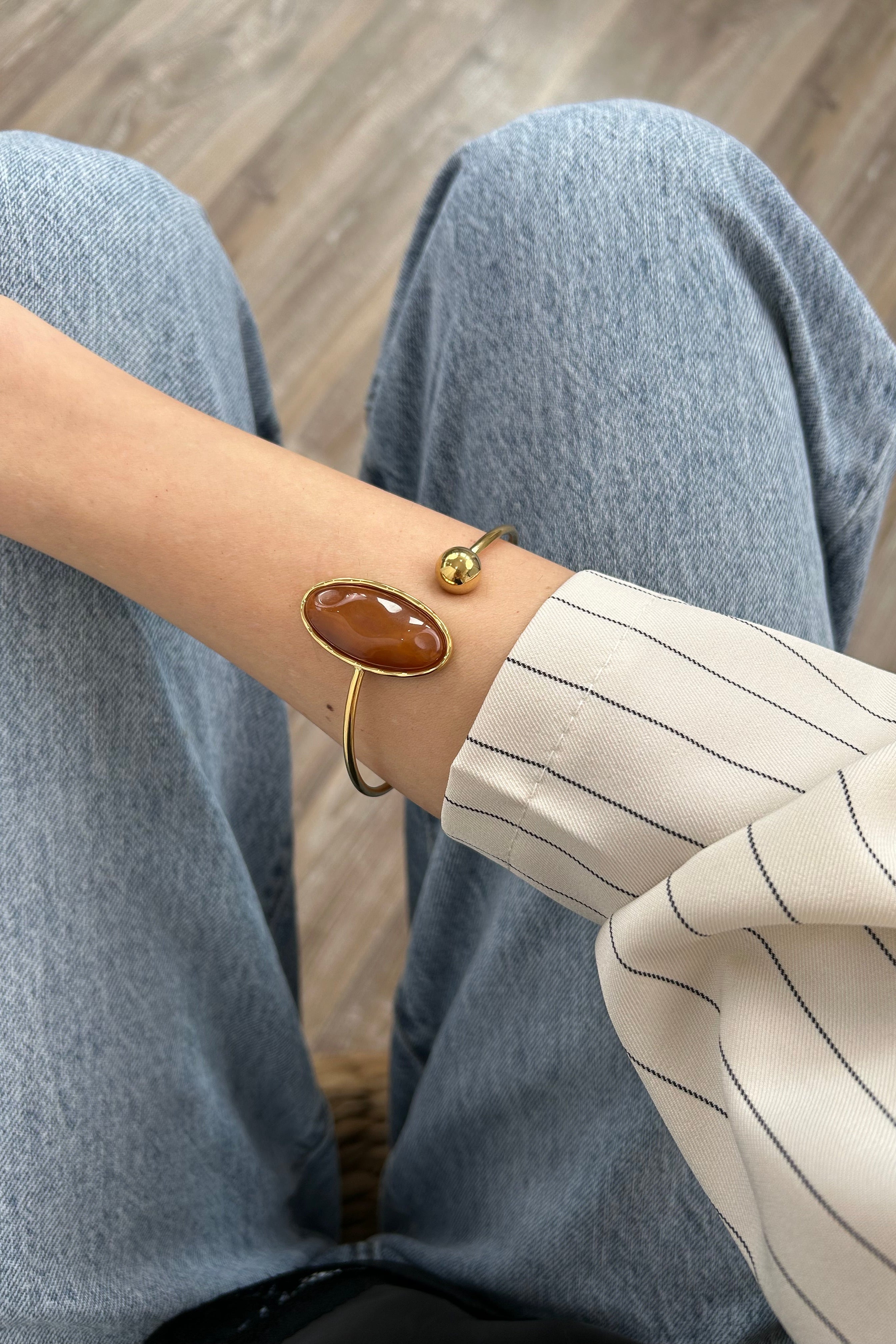 BRACCIALE APERTO CON PIETRA