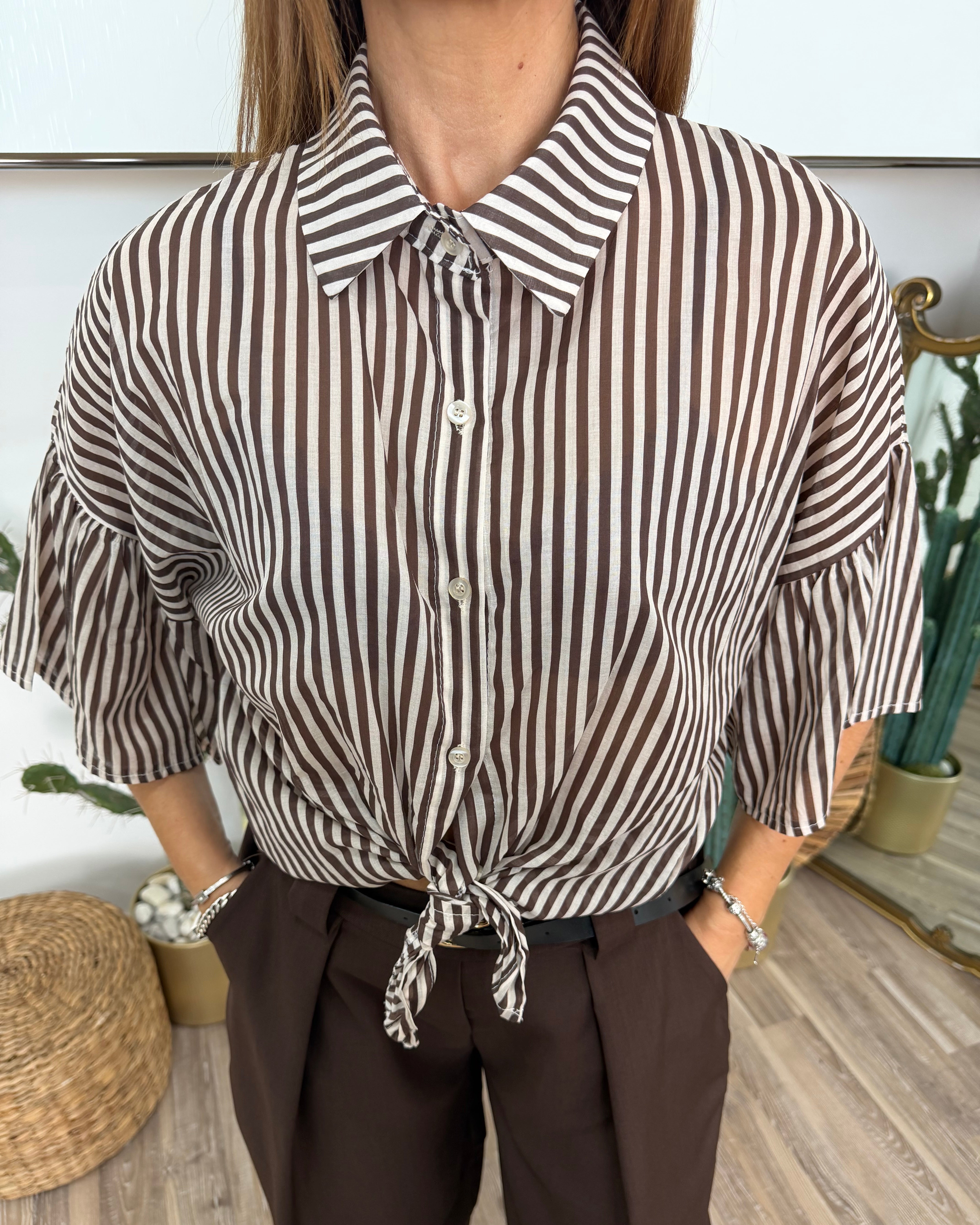 CAMICIA 100% COTONE SUPER FINE A RIGHE CON NODO FRONTALE COL. ECRU